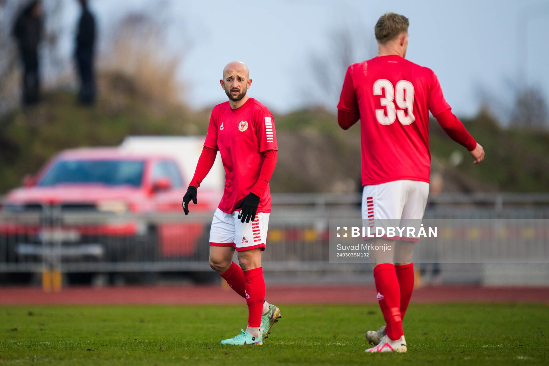 Kalmars Robert Gojani och Lars Saetra deppar