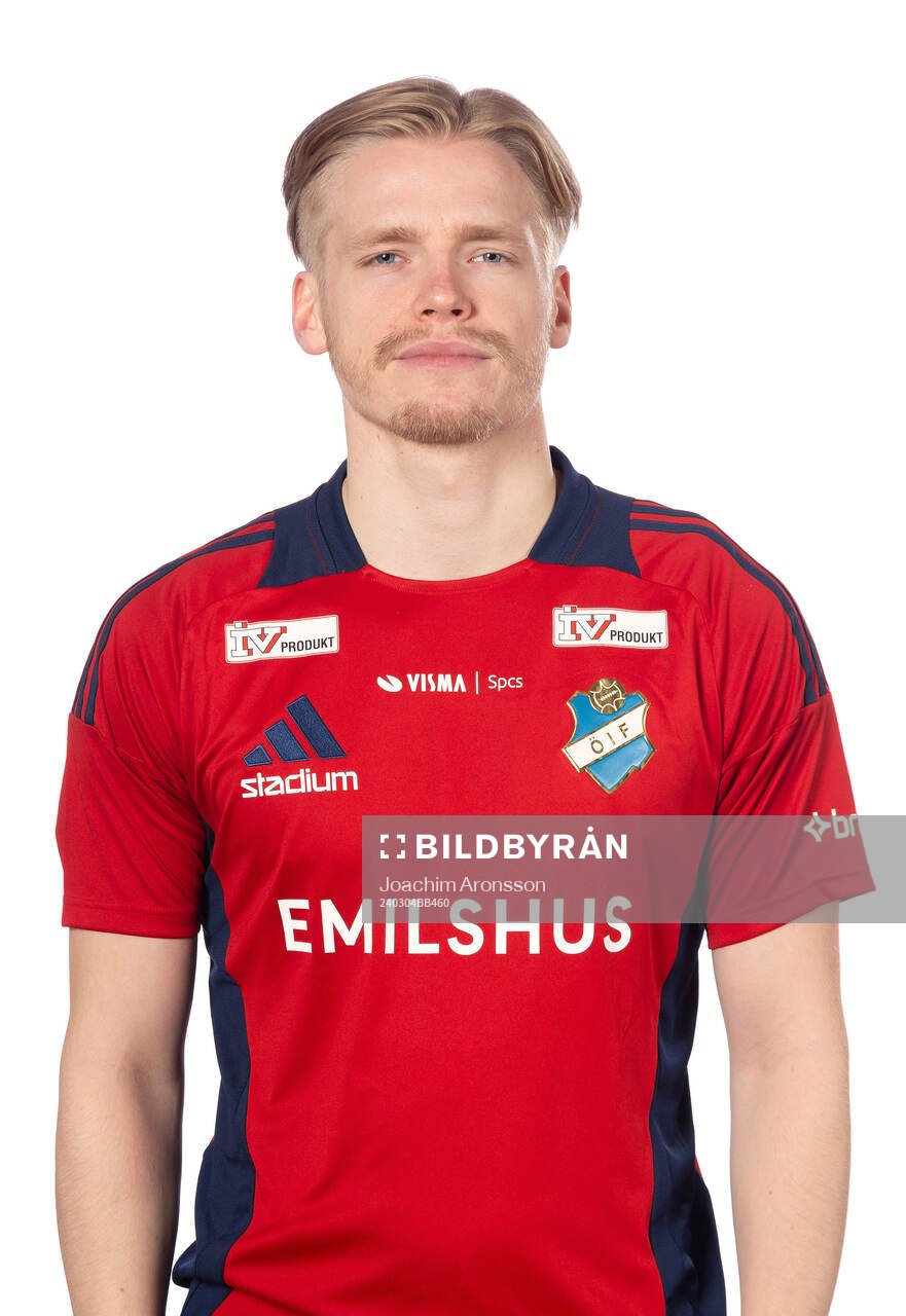 Östers Oskar Gabrielsson poserar för ett porträtt den 4 mars 2024 i Växjö.