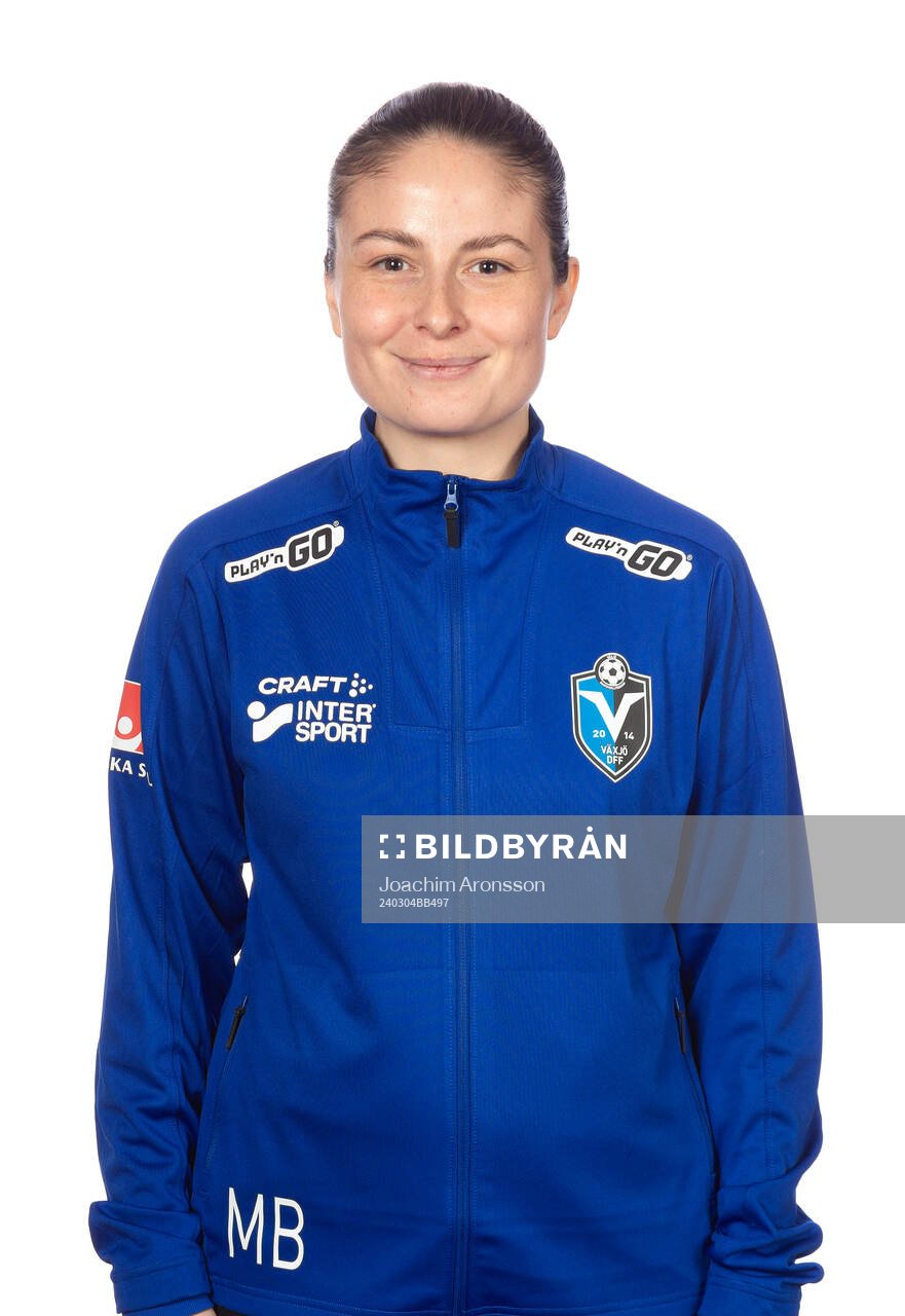 Växjös assisterande tränare Matilda Bergstrand poserar för ett porträtt den 4 mars 2024 i Växjö.