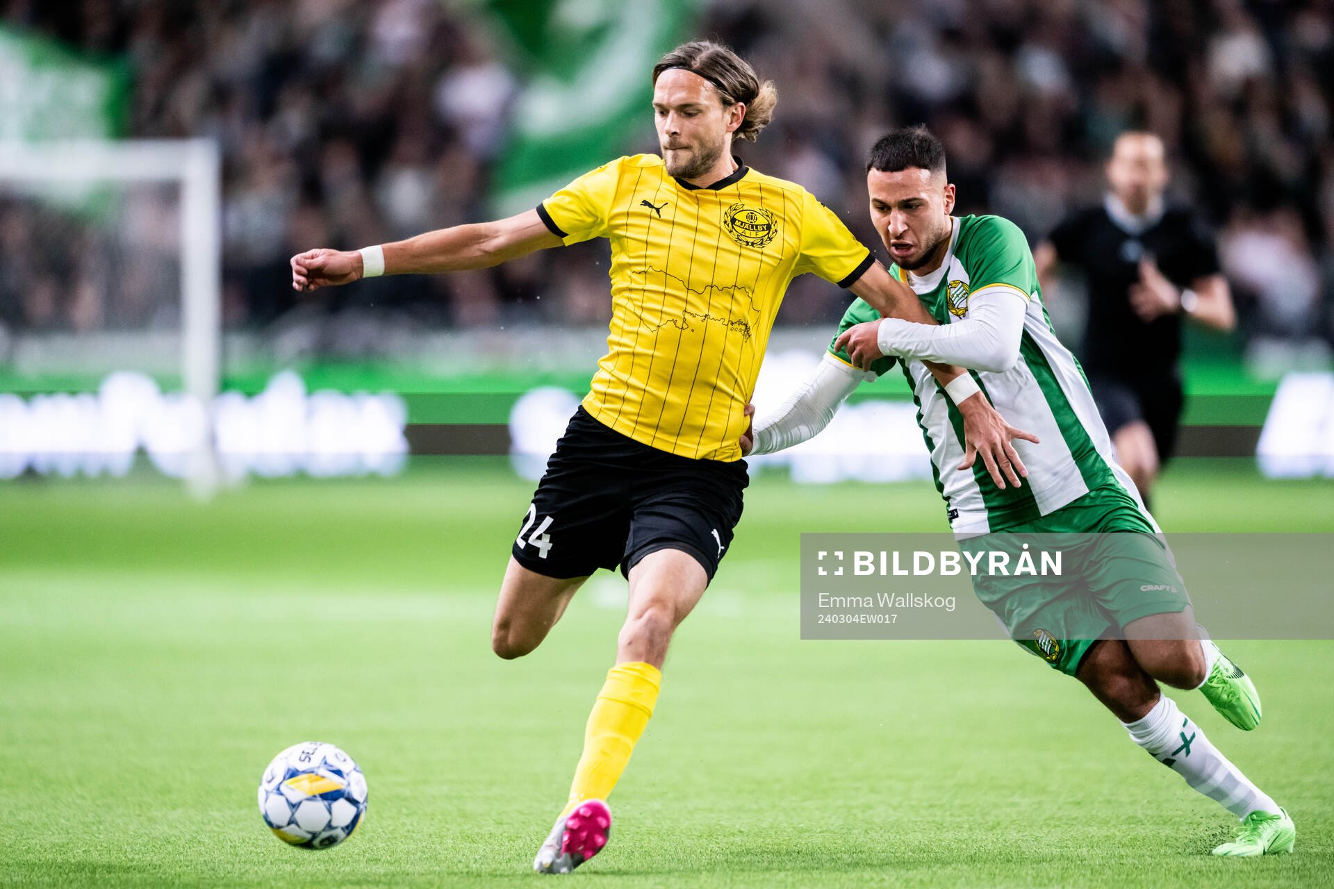 Mjällbys Tom Pettersson och Hammarbys Abdelrahman Boudah