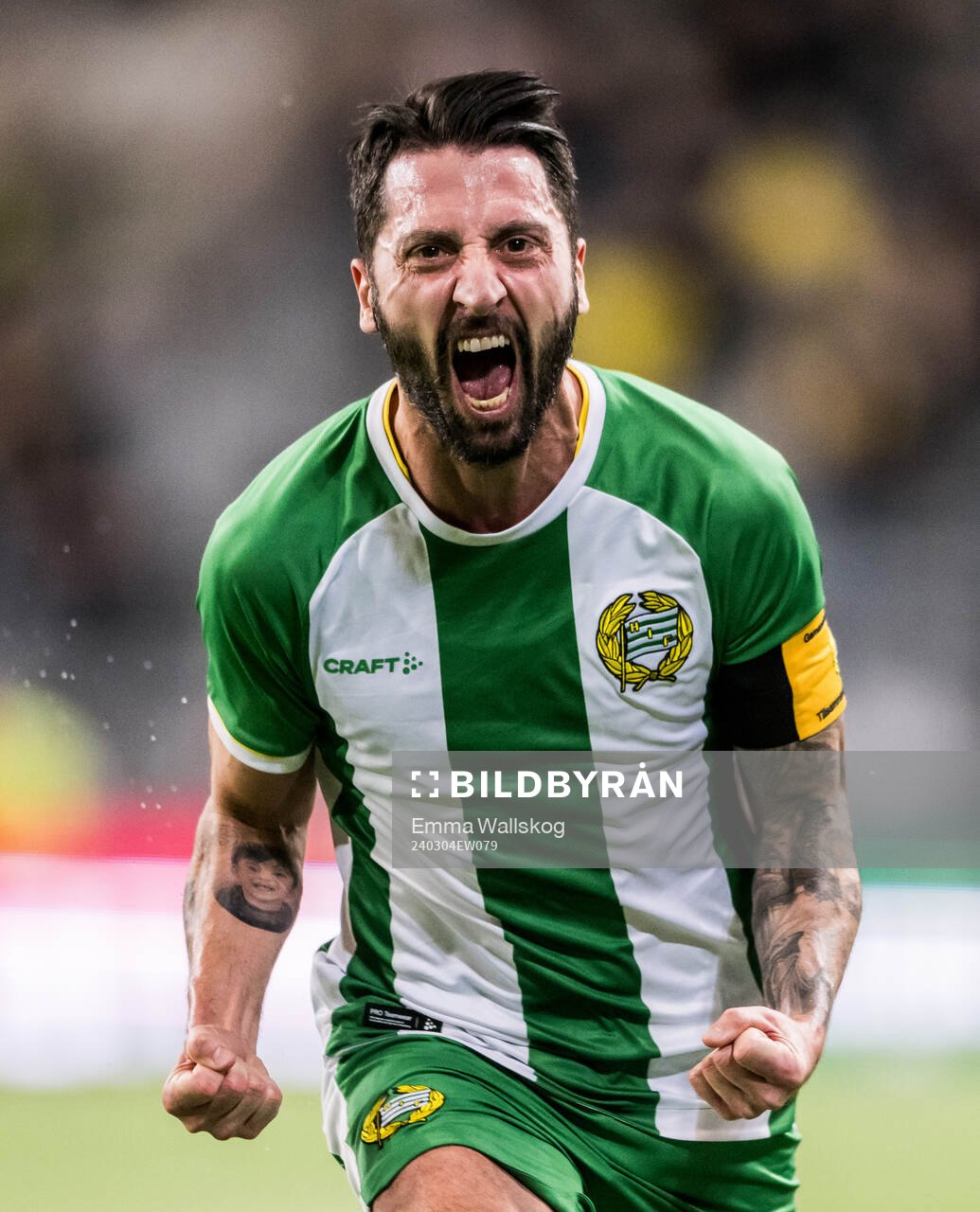 Hammarbys Nahir Besara jublar