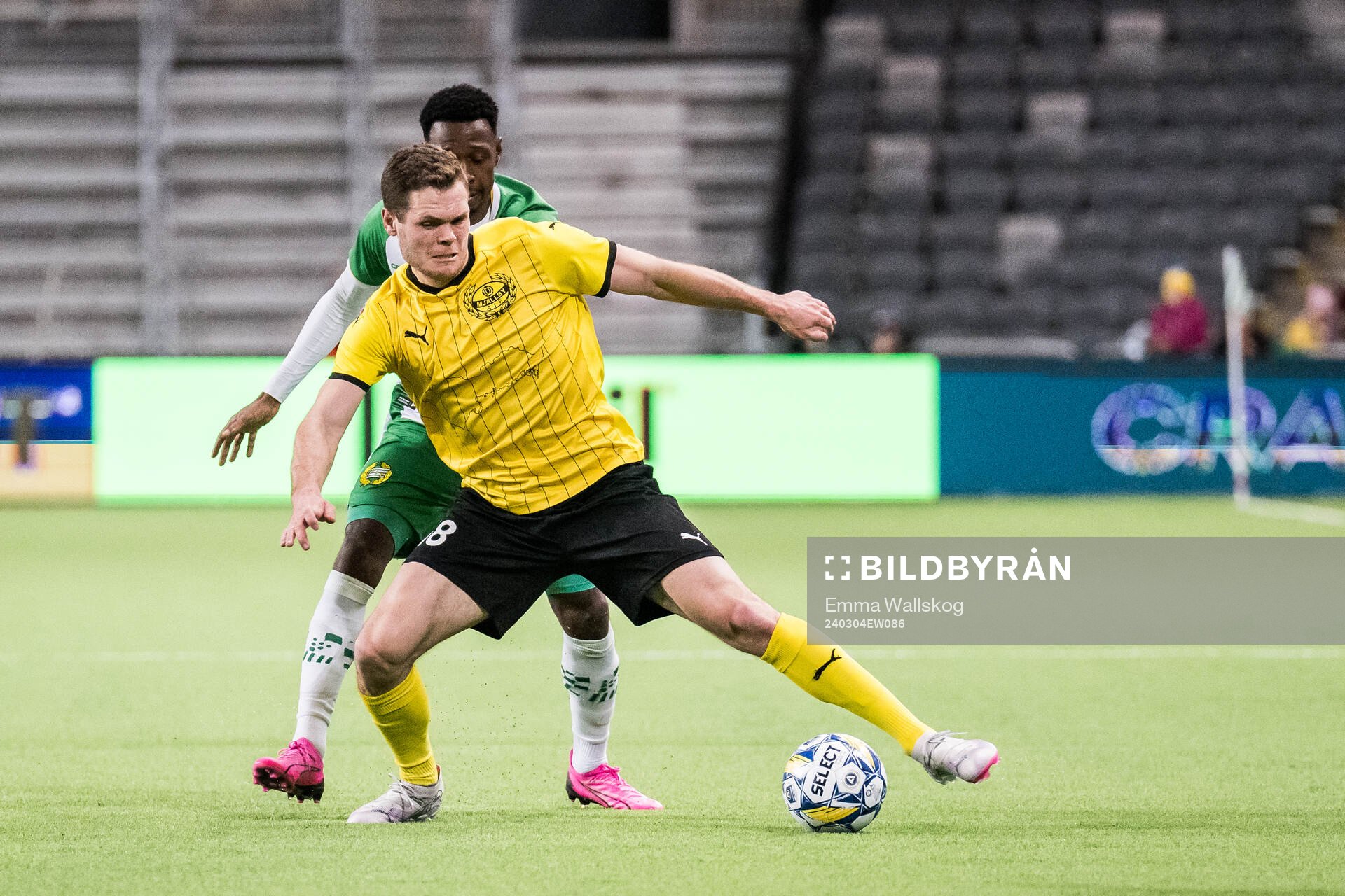 Mjällbys Jacob Bergström och Hammarbys Shaquille Pinas