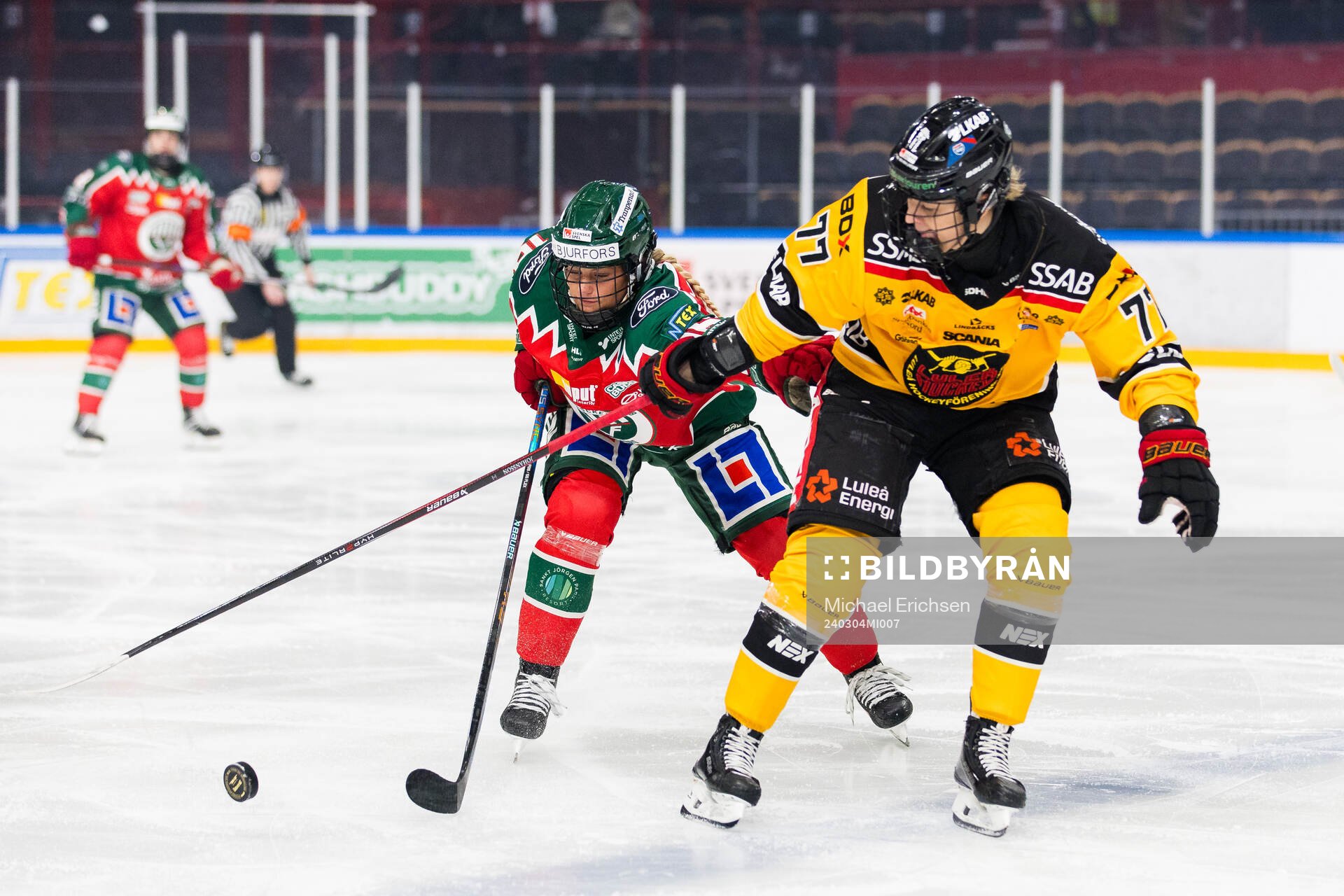 Frölundas Jennifer Carlsson och Luleås Linnea Johansson
