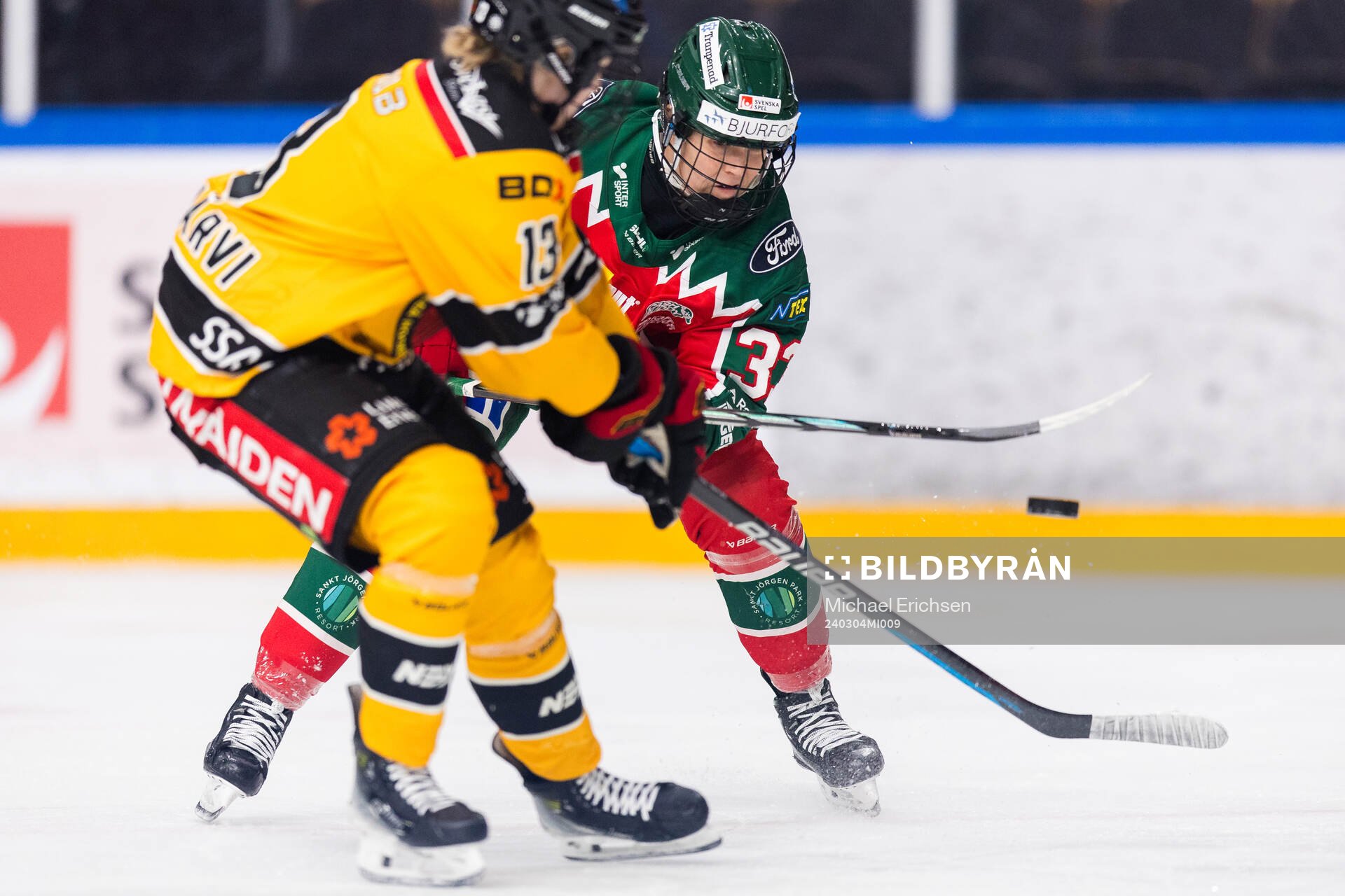 Luleås Jenna Pirttijärvi och Frölundas Michelle Karvinen