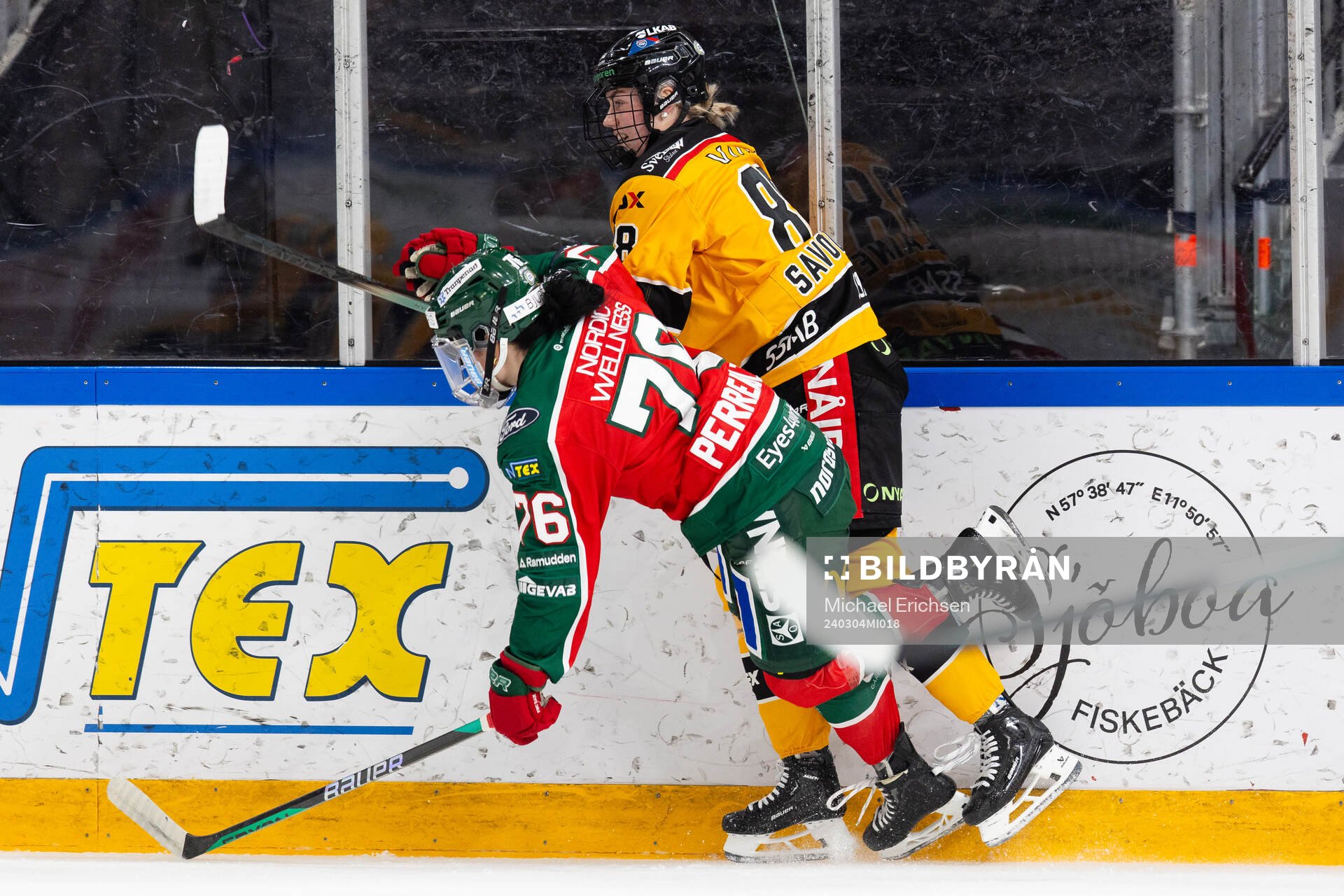 Frölundas Liliane Perreault och Luleås Ronja Savolainen