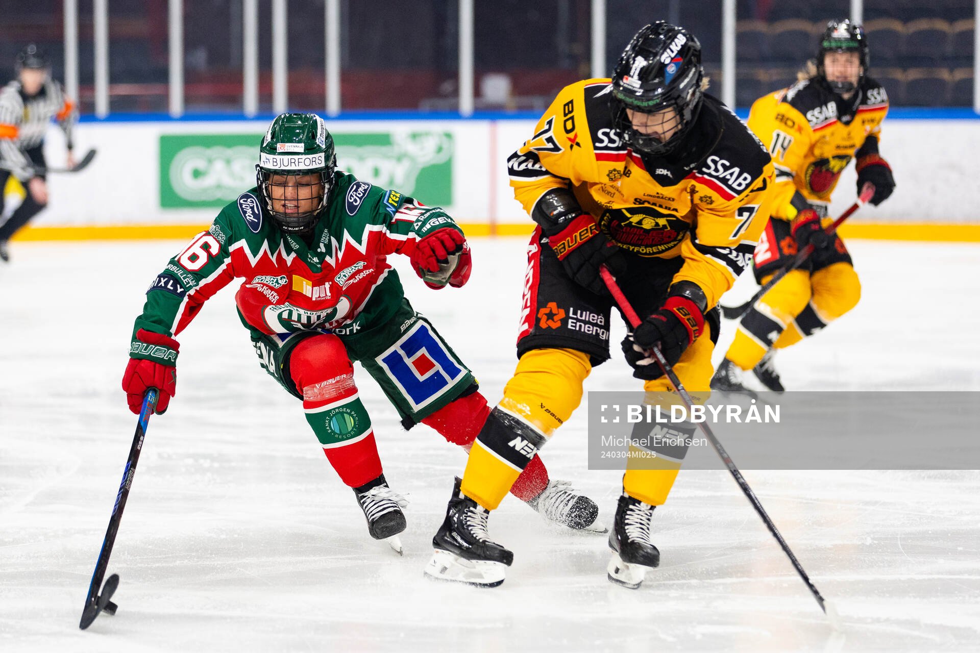 Frölundas Jennifer Carlsson och Luleås Linnea Johansson