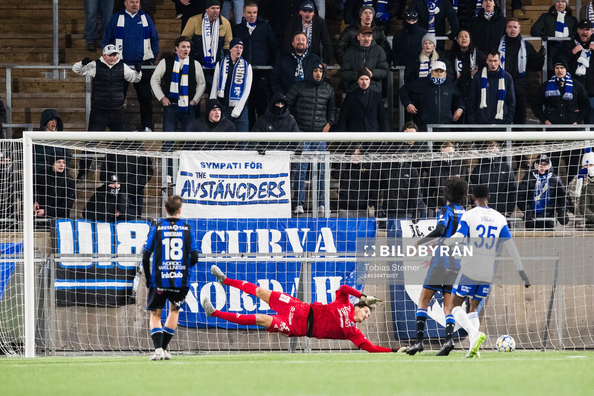 Sirius målvakt David Mitov Nilsson släpper in 1-2 målet