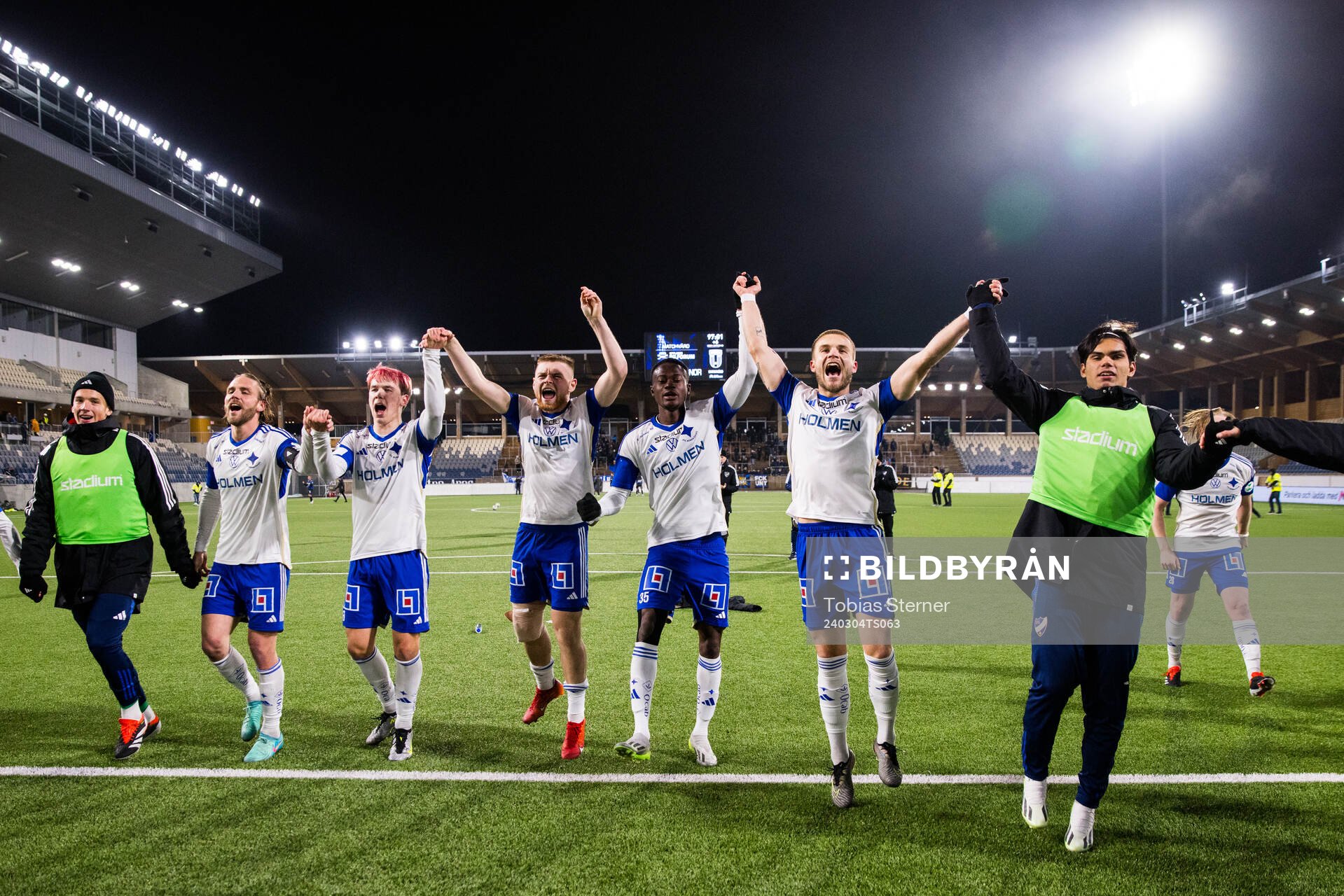 IFK Norrköpings spelare jublar