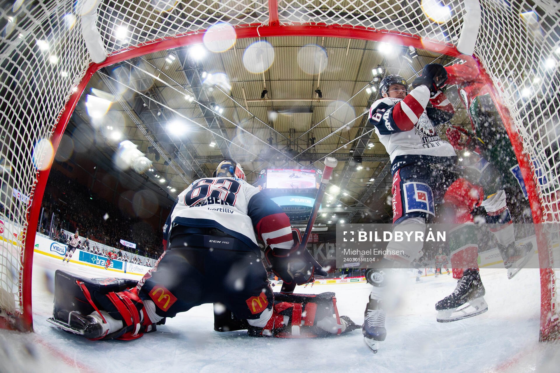 Frölundas Christian Folin (ej i bild) gör 2-1 bakom