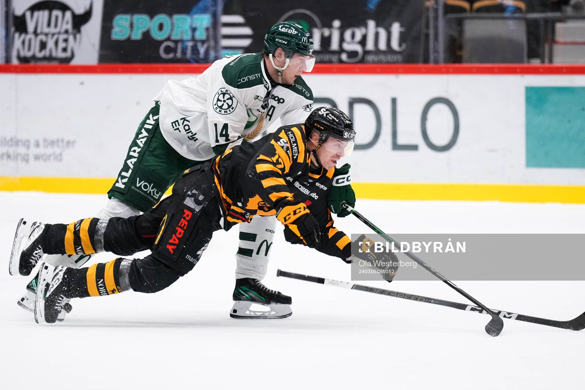 Färjestads Victor Ejdsell och Skellefteås Pär Lindholm