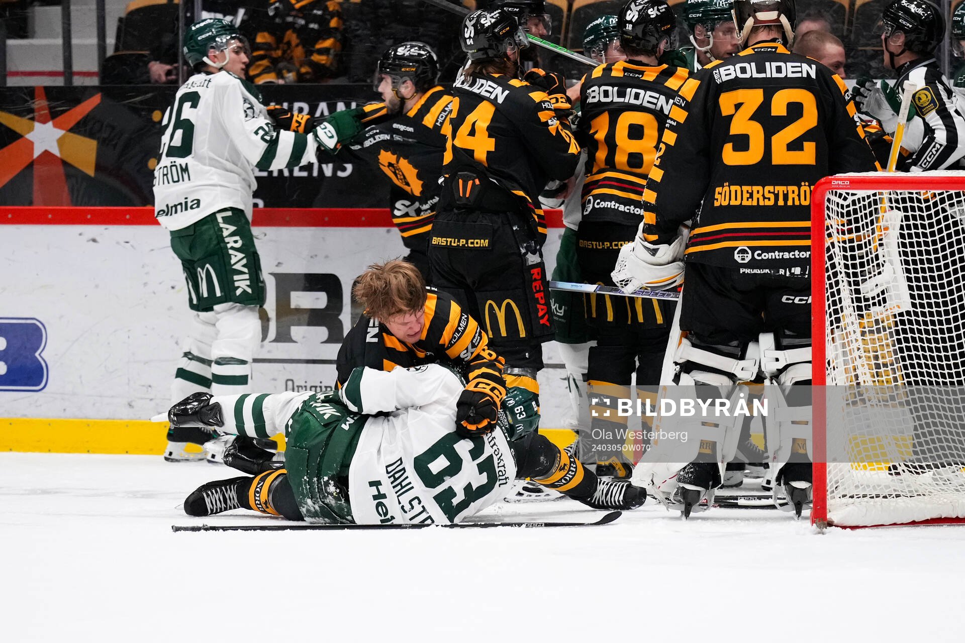Skellefteås Måns Forsfjäll och Färjestads Carl