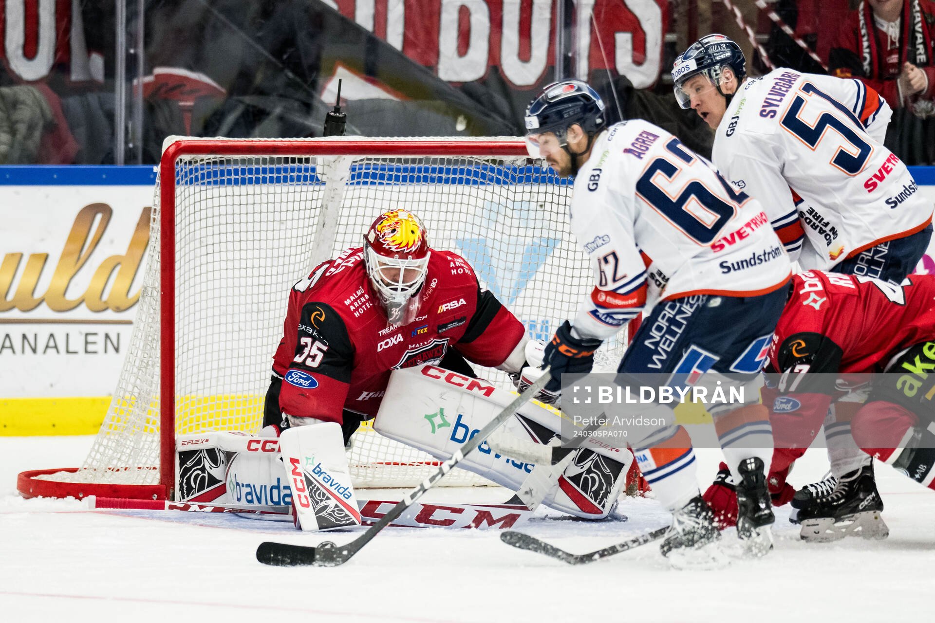 Malmö Redhawks målvakt Adam Werner och Växjös Manuel