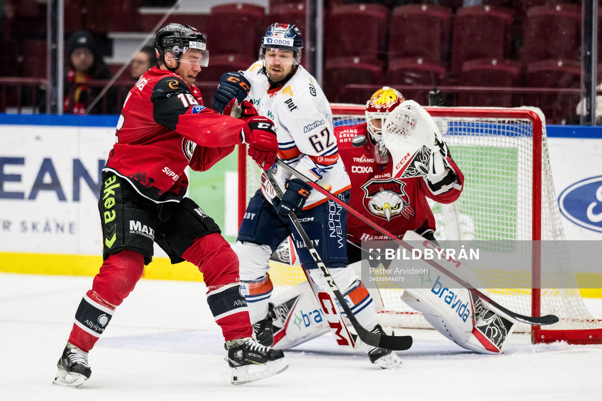 Malmö Redhawks Matias Lassen och målvakt Adam Werner och