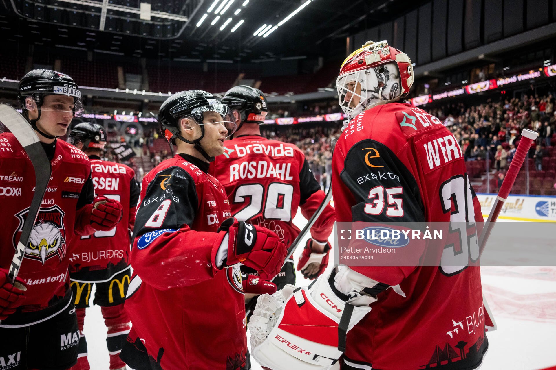Malmö Redhawks Johan Olofsson och målvakt Adam Werner