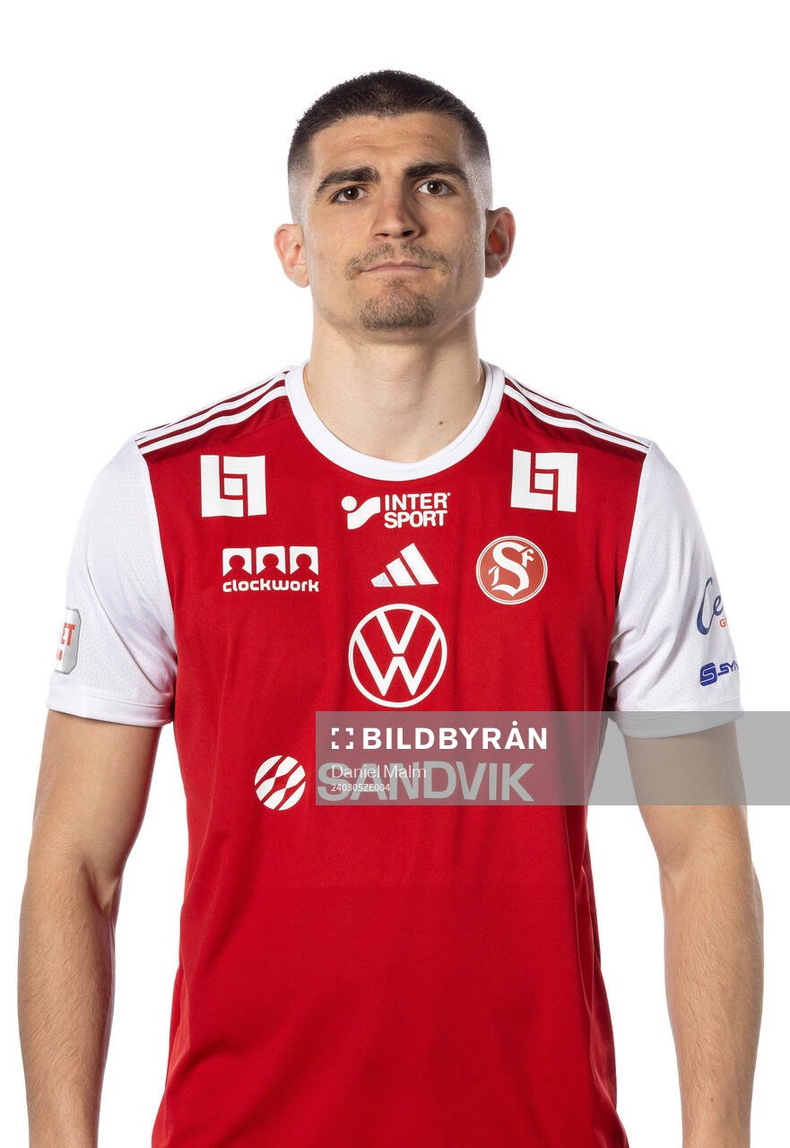 Sandvikens Taulant Parallangaj