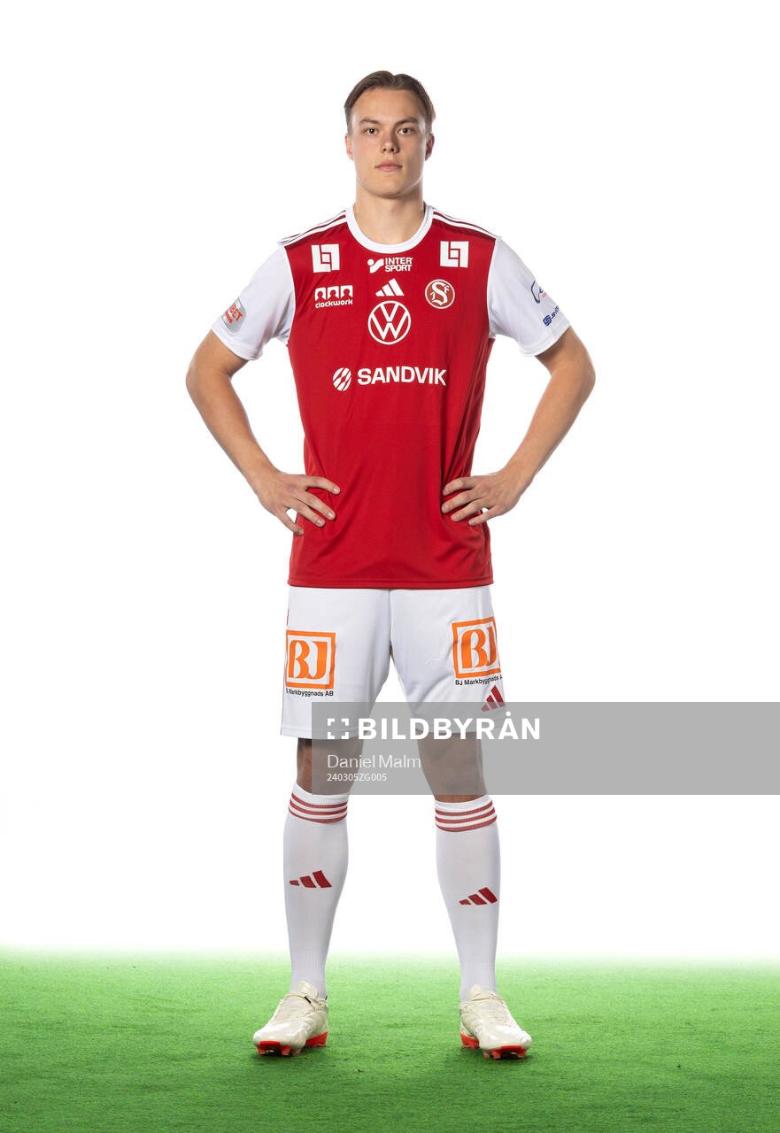 Sandvikens Isac Lindholm  poserar för ett porträtt den 5 mars 2024 i Sandviken.