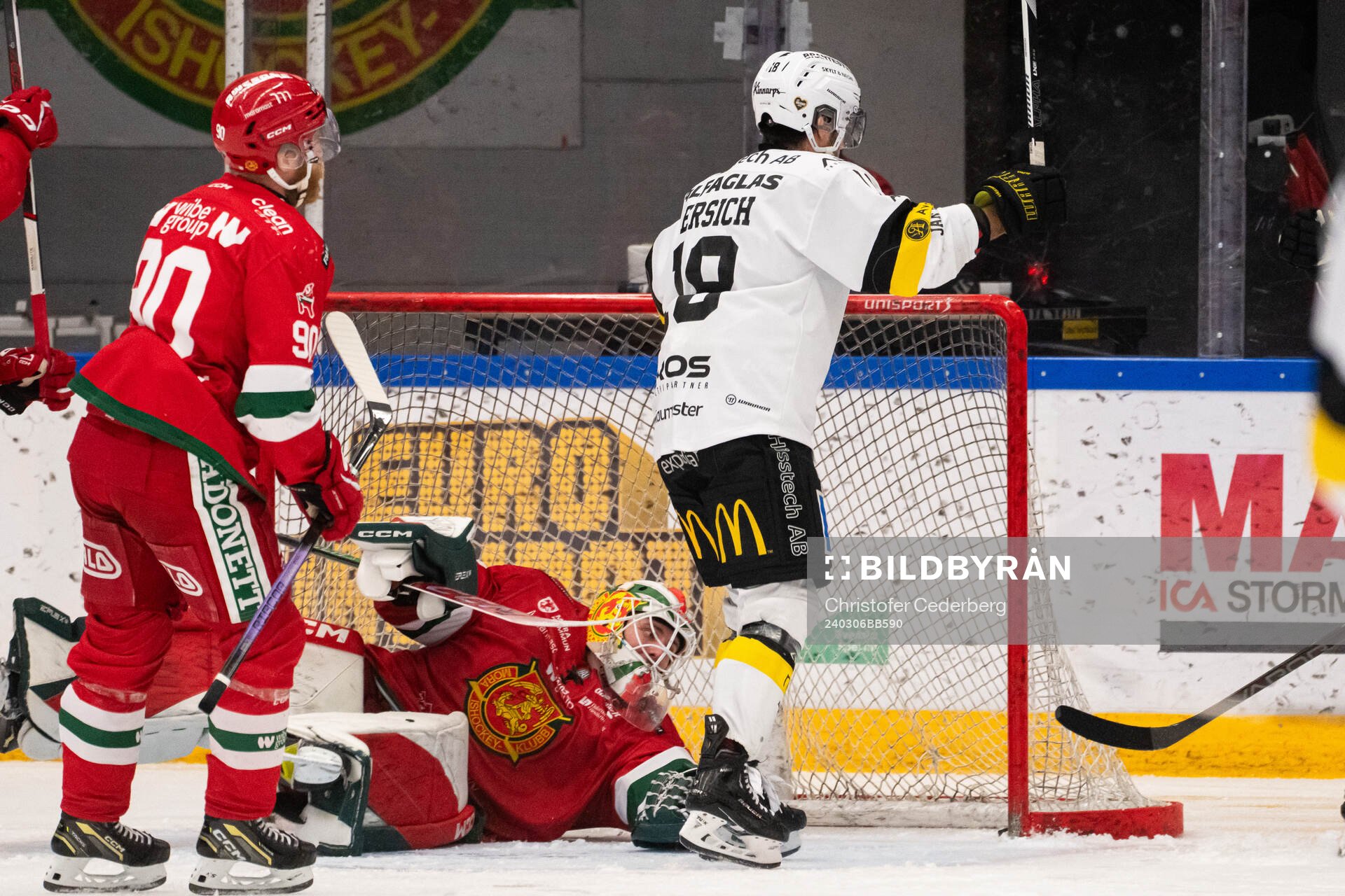 Västerås Shane Gersich gör 2-1