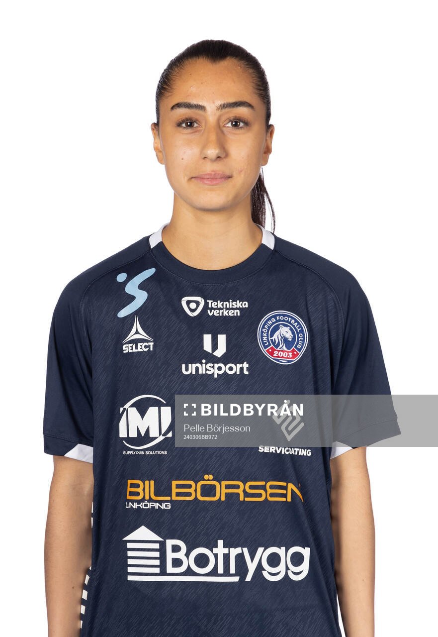 Linköpings Leona Özdemir poserar för ett porträtt den 6 mars 2024 i Linköping.