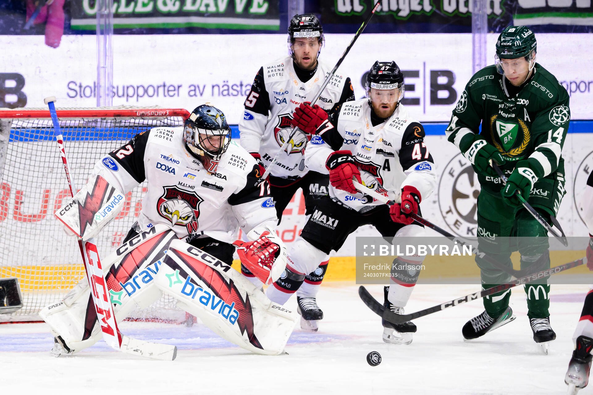Malmö Redhawks målvakt Daniel Marmenlind och Joakim Ryan