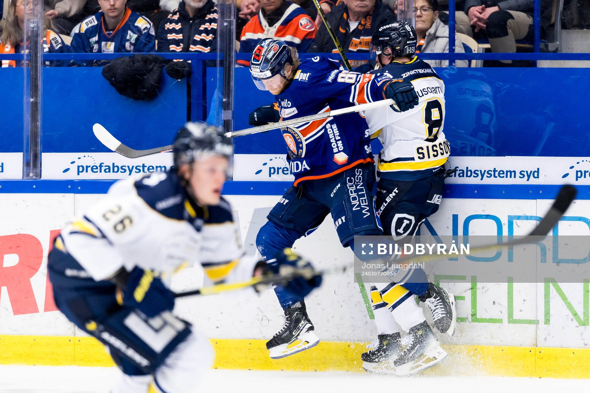 Växjös Joachim Blichfeld och HV71s Colby Sissons