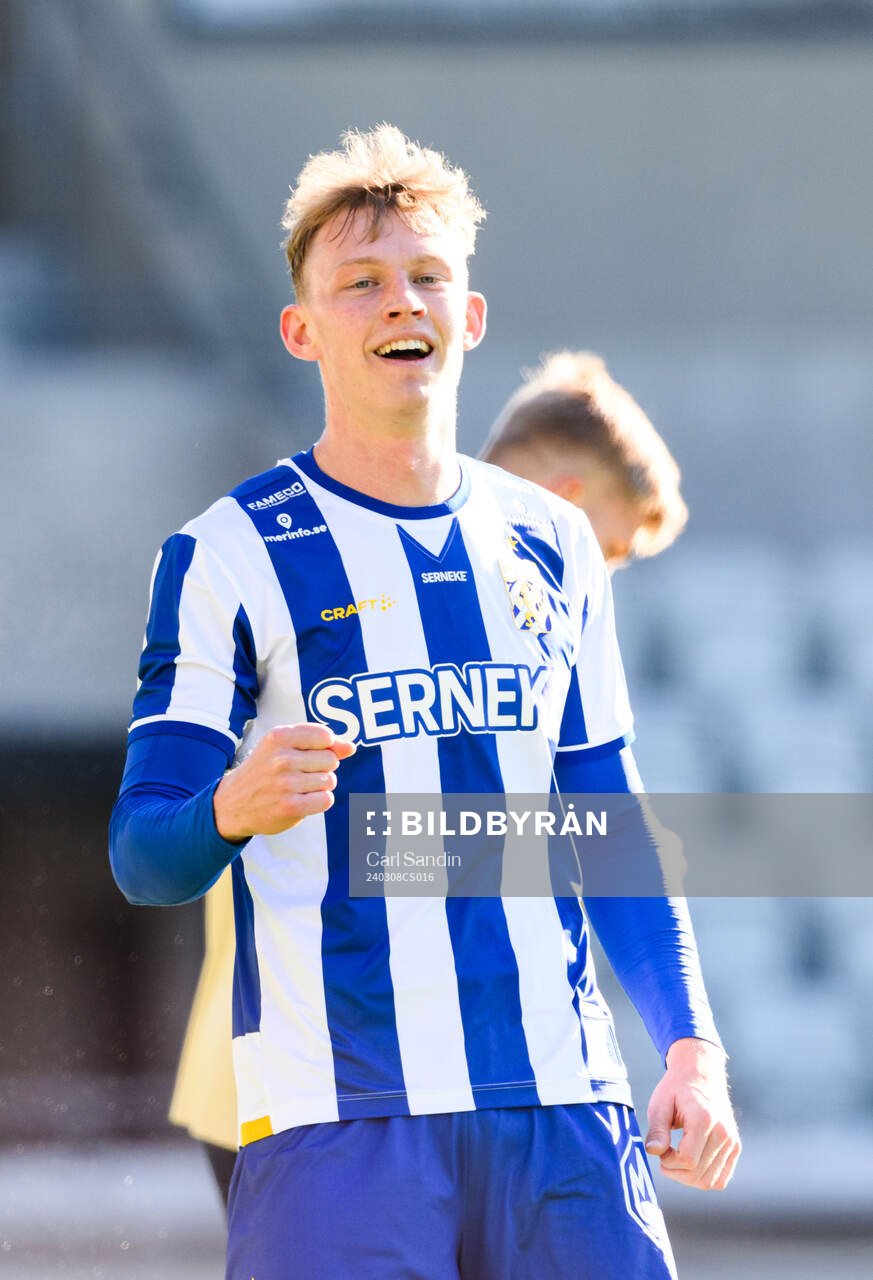 IFK Göteborgs Laurs Skjellerup jublar