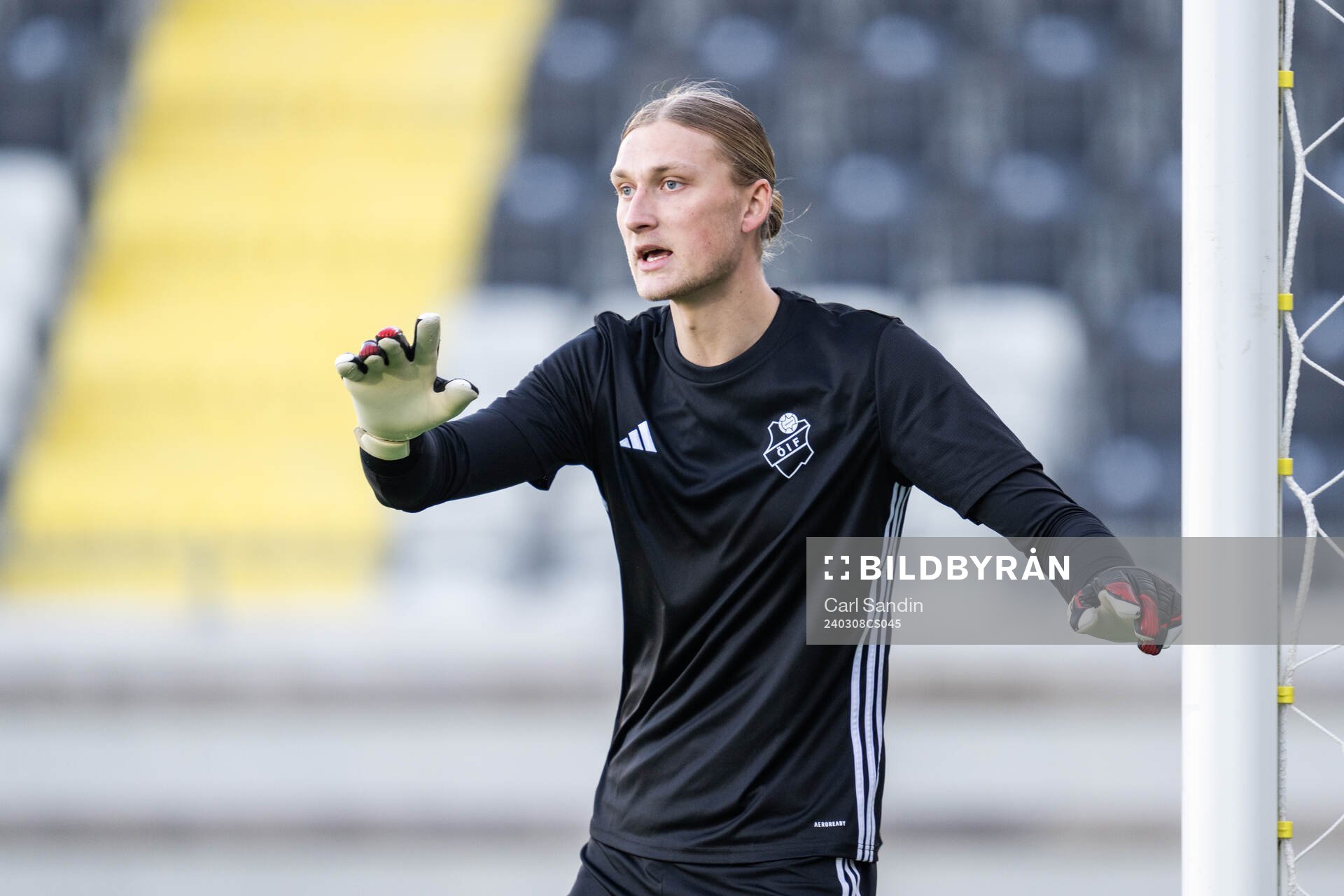 Östers målvakt Carl Lundahl Persson