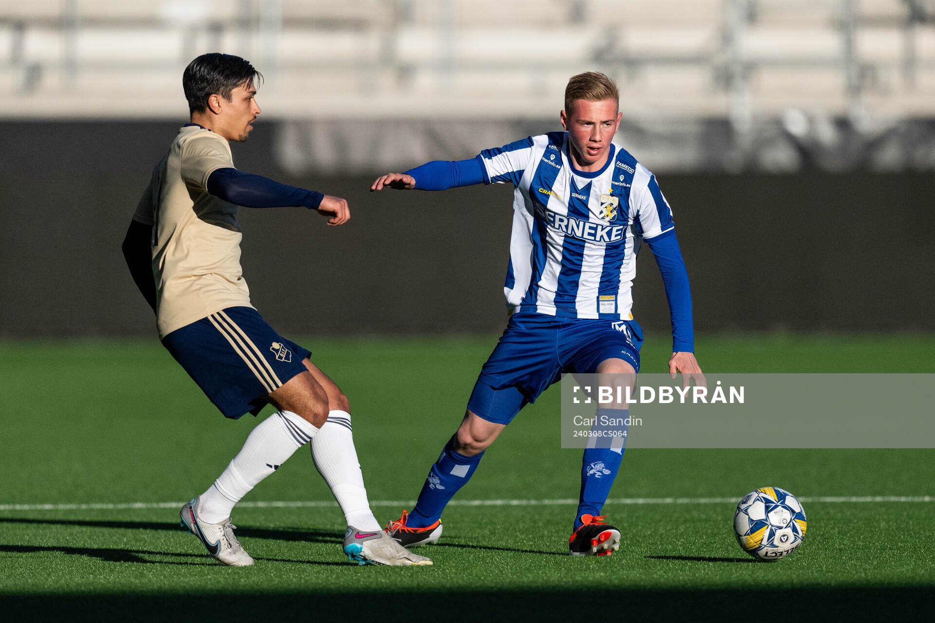 Östers Lukas Bergquist och IFK Göteborgs Benjamin