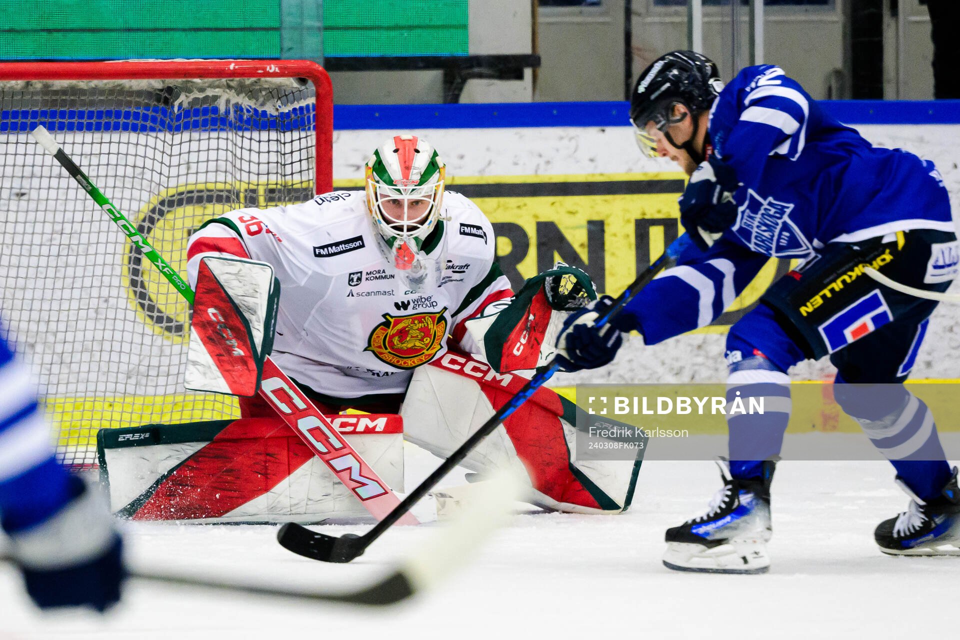 Moras målvakt Waltteri Ignatjew och Karlskogas Gustaf