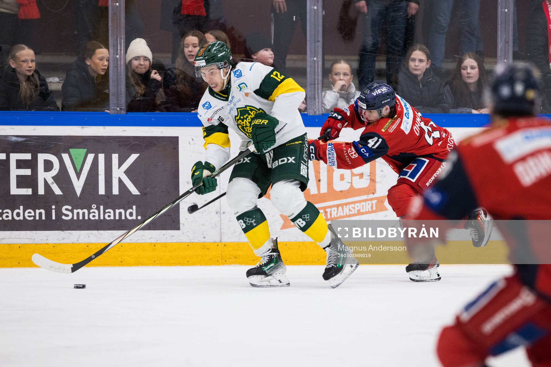 Björklövens Scott Pooley och Västerviks Victor Öhman