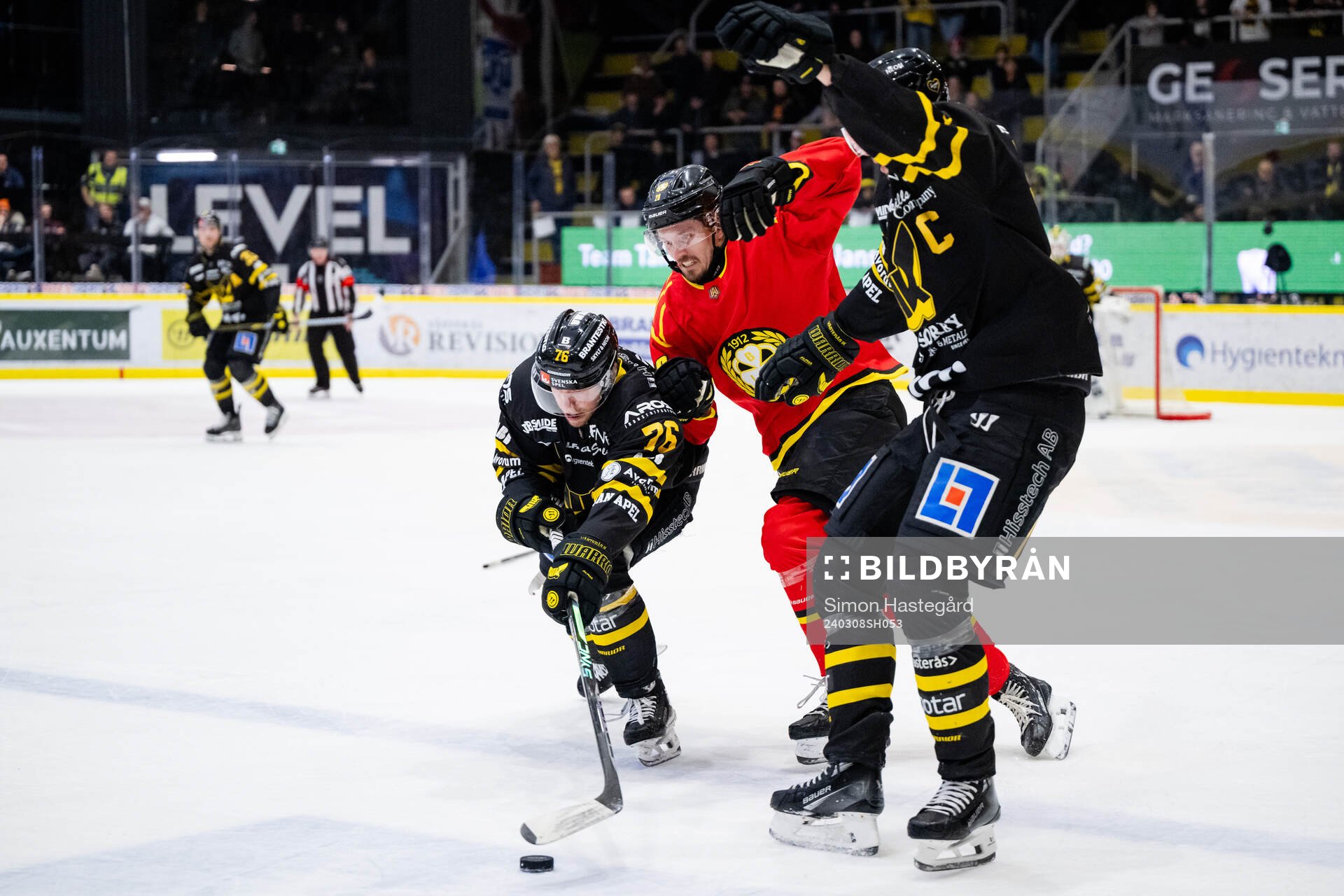 Brynäs Johannes Kinnvall i en kamp mot Västerås Jasper