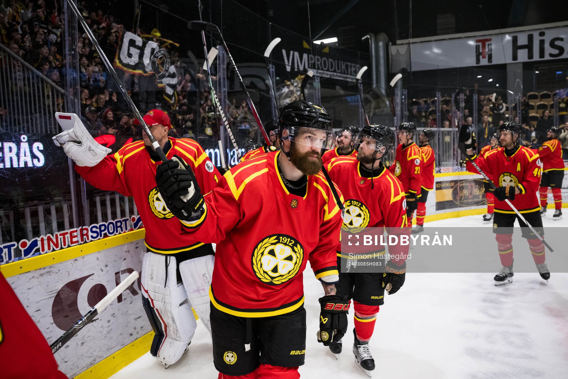 Brynäs Jordie Benn jublar