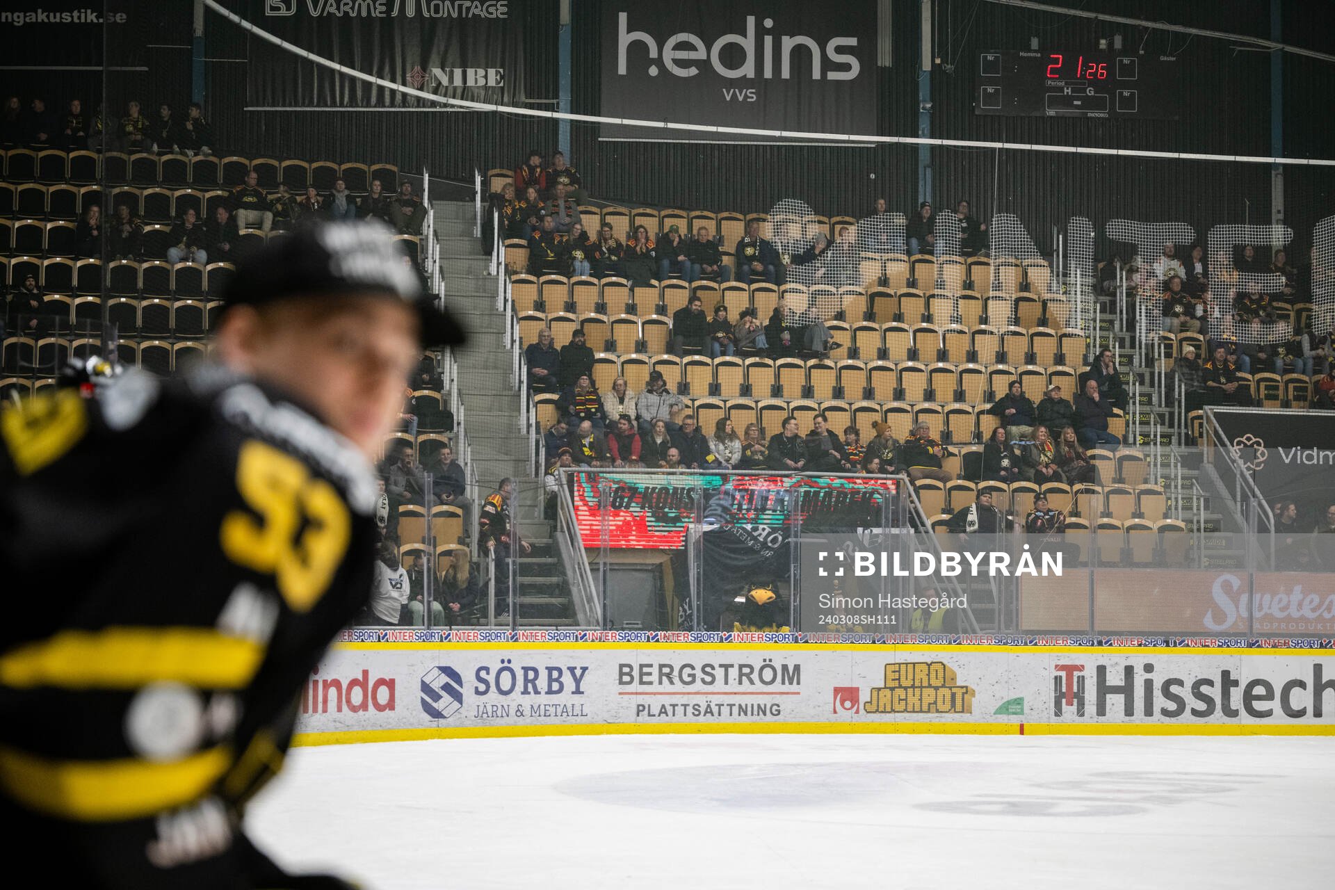 Tomma läktarplatser