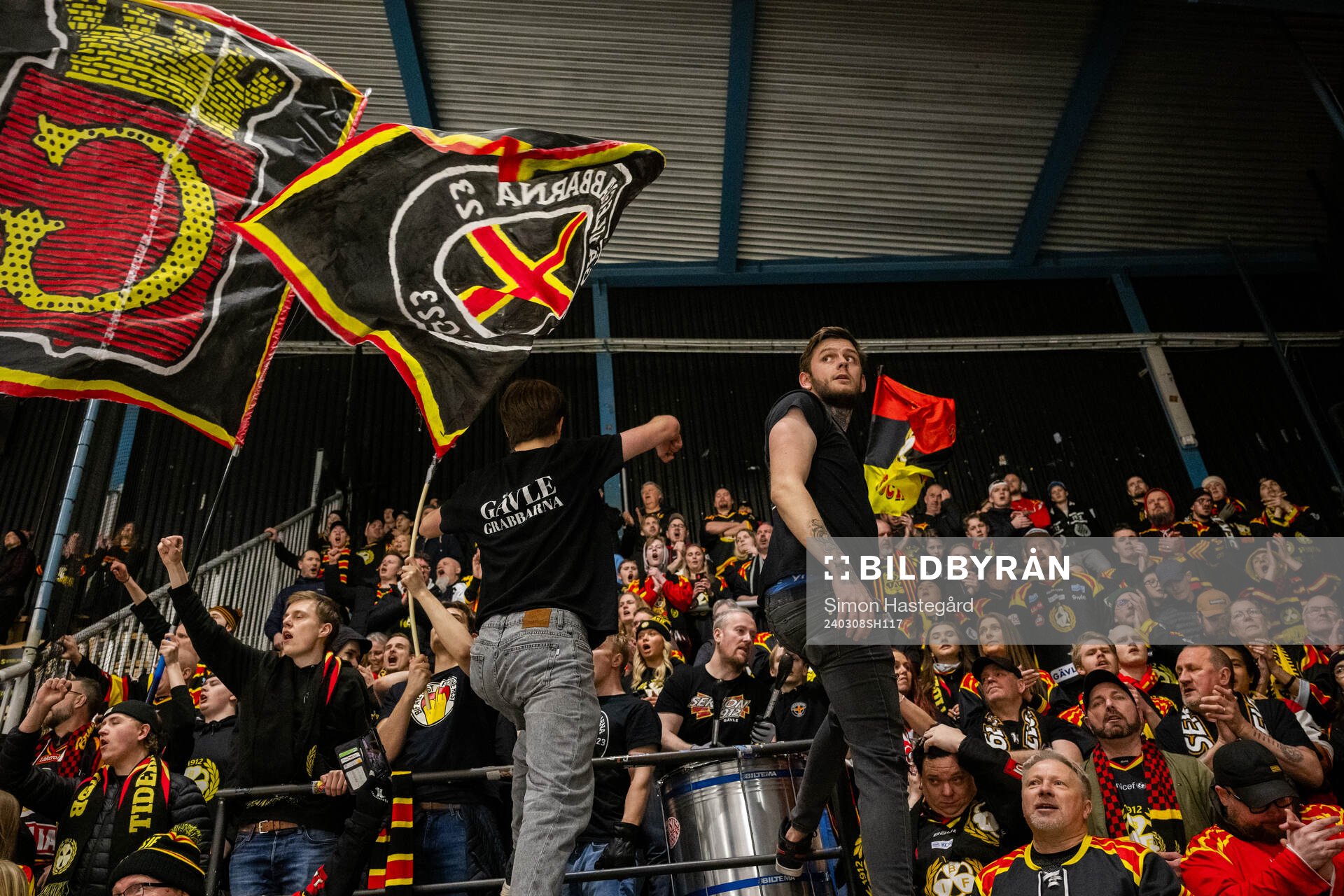 Brynäs supportrar jublar