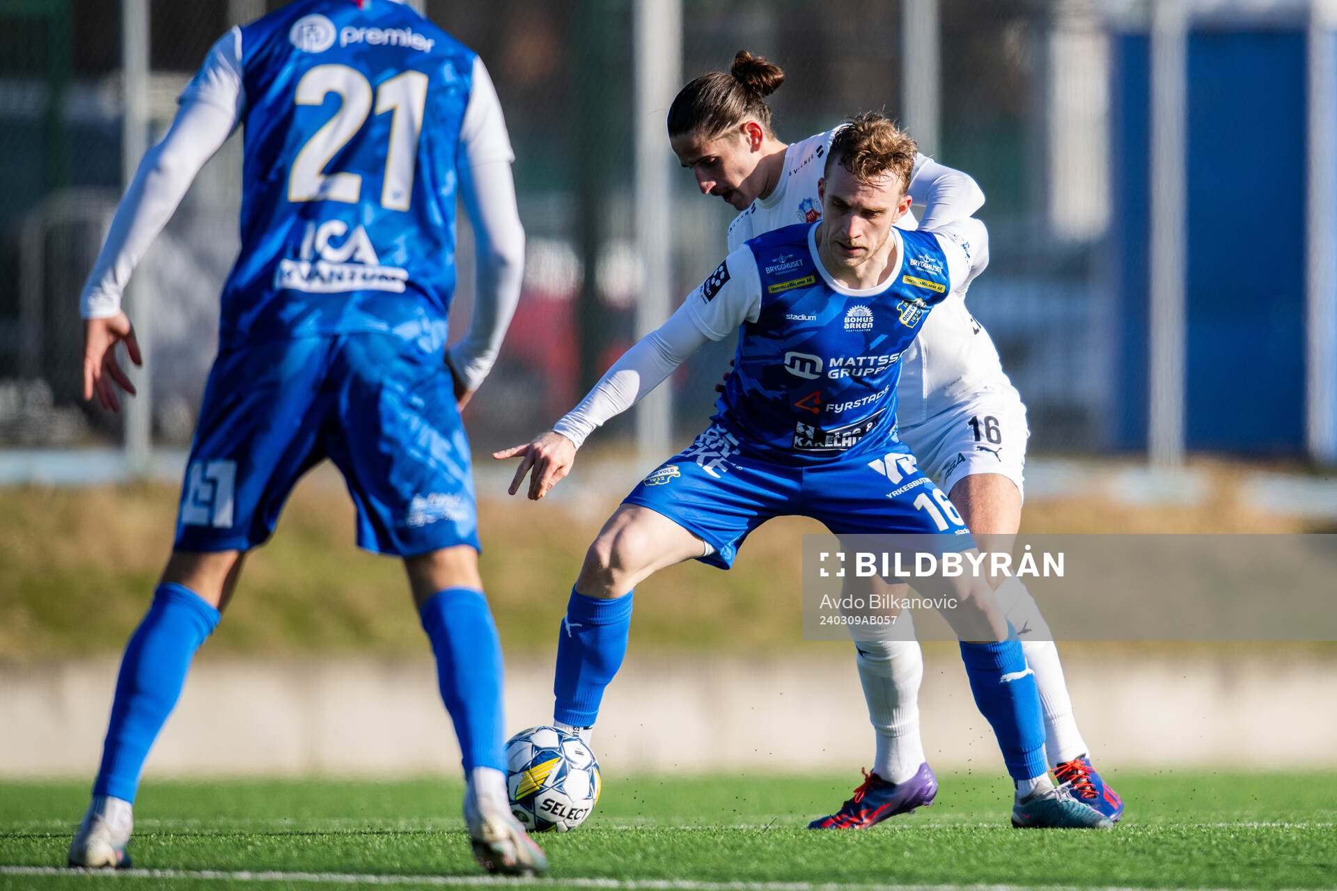 Helsingborgs Ervin Gigovic och Oddevolds Noa Bernhardtz