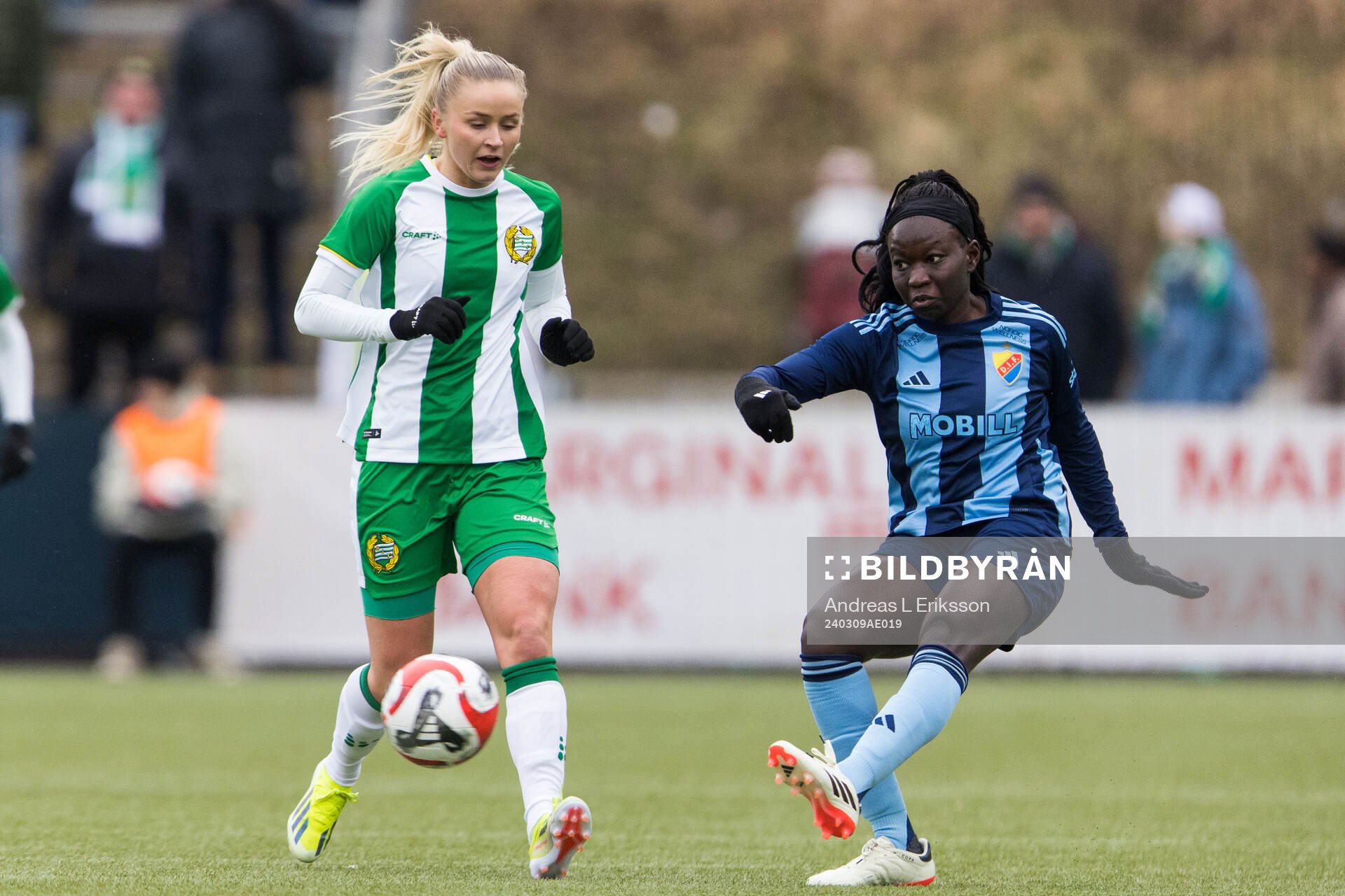 Hammarbys Anna Jøsendal och Djurgårdens Sura Yekka
