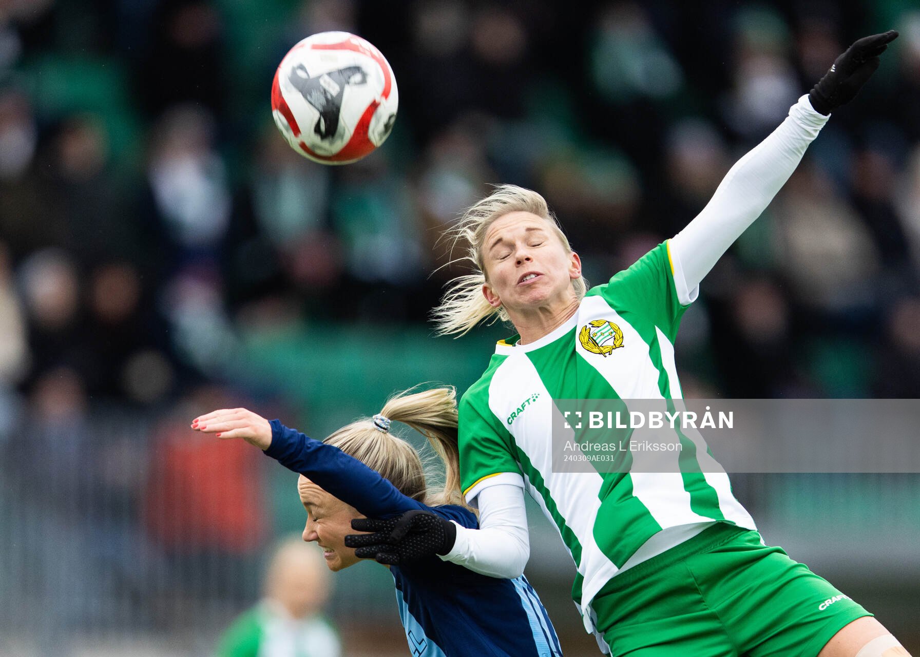 Djurgårdens Tove Almqvist och Hammarbys Jonna Andersson