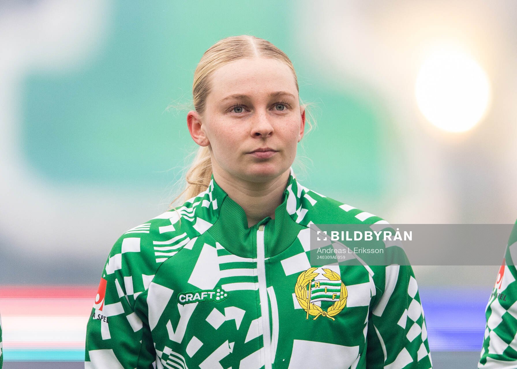 Hammarbys Emilie Joramo innan fotbollsmatchen i Svenska
