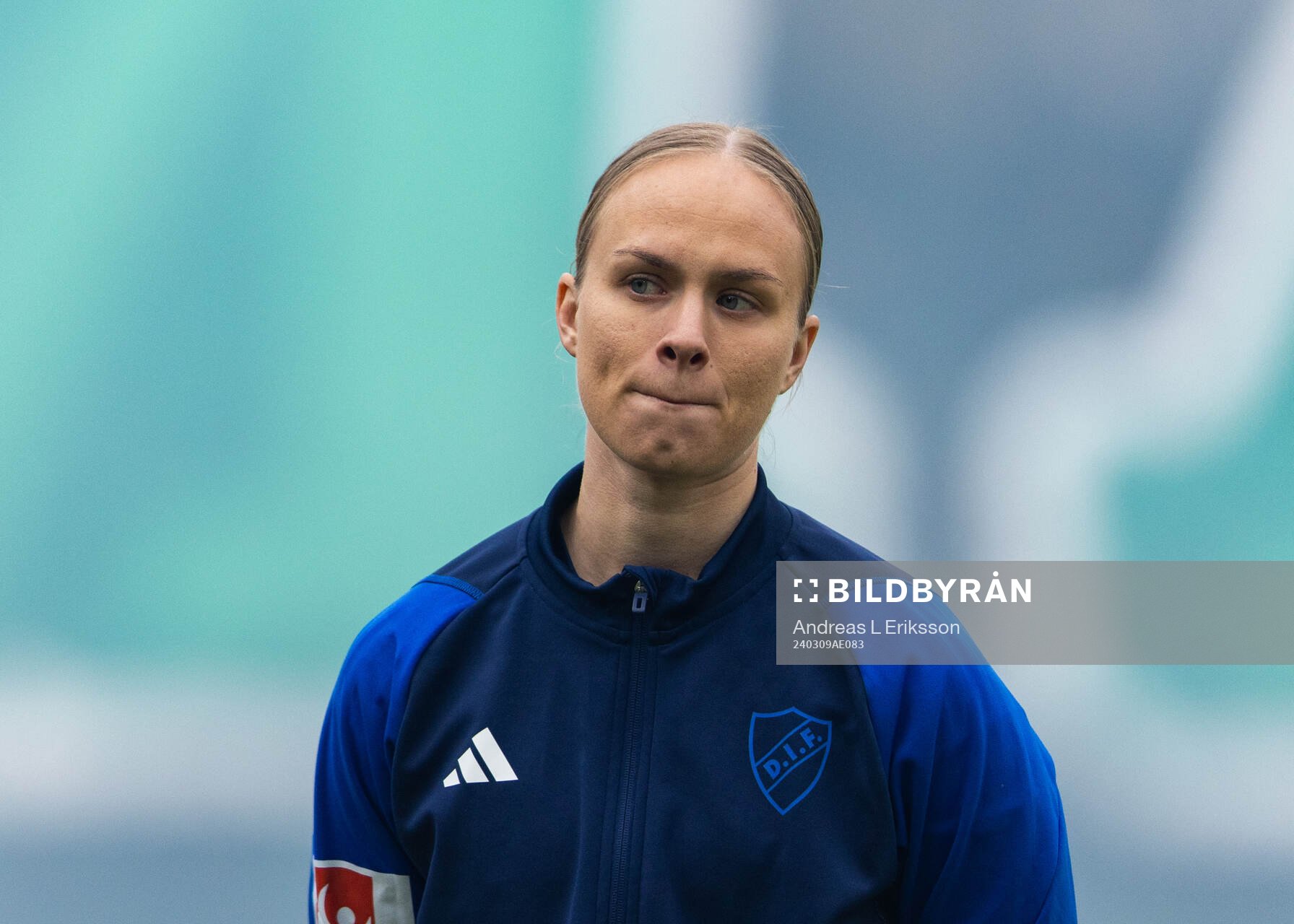 Djurgårdens Matilda Plan innan fotbollsmatchen i Svenska