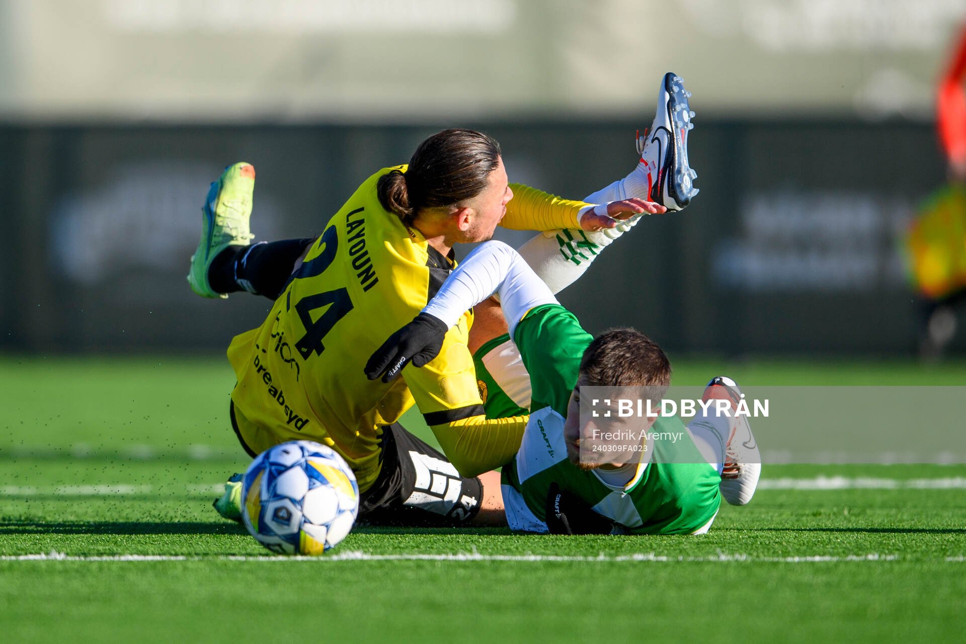 Häckens Amor Layouni och Hammarbys Pavle Vagic