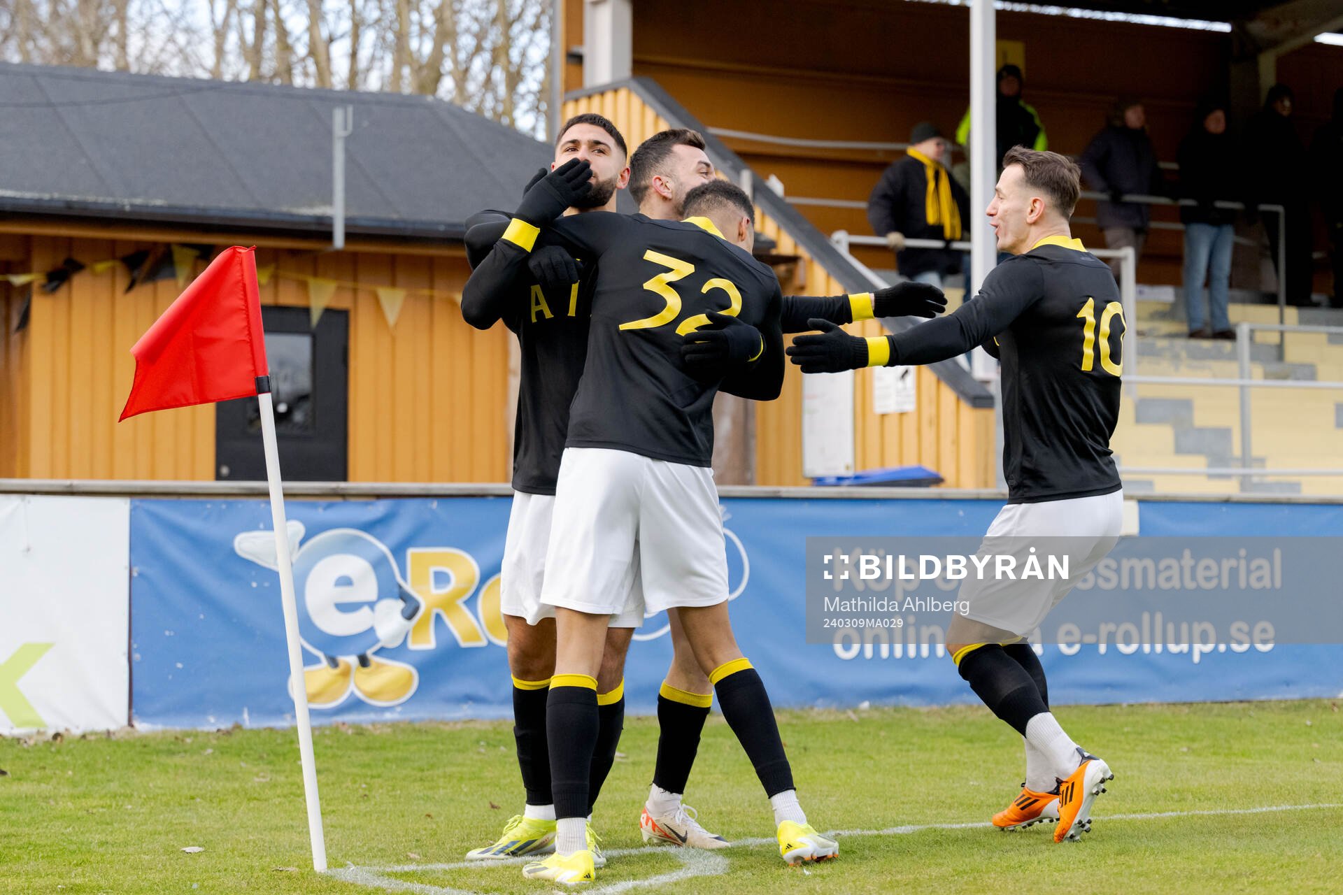 AIKs Omar Faraj jublar med Ioannis Pittas, Rui Modesto och Bersant Celina efter 0-2 under kvartsfinalen i Svenska Cupen mellan Mjällby och AIK den 9 mars 2024 i Mjällby.