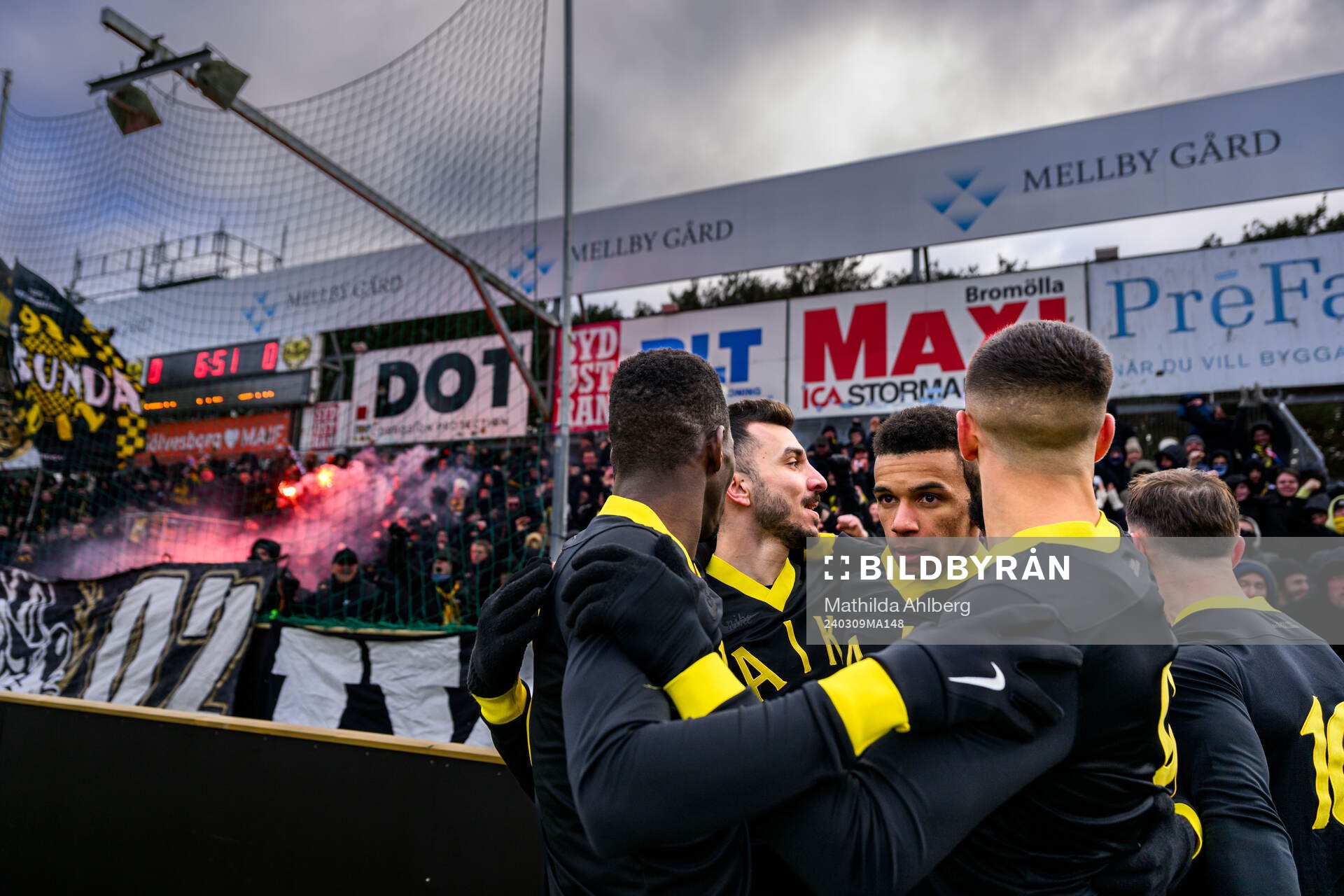 AIKs Rui Modesto jublar med lagkamrater
