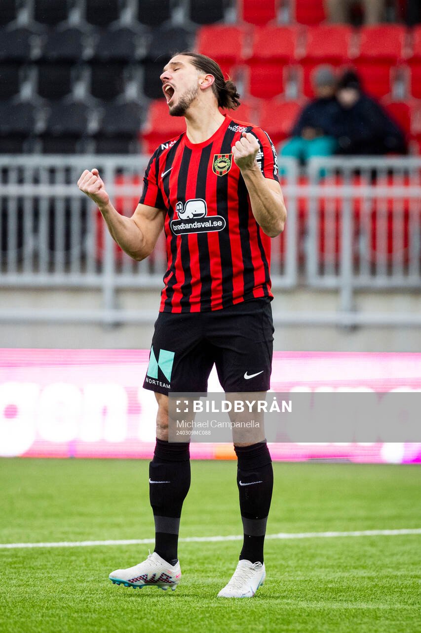 Brommapojkarnas Nikola Vasic deppar