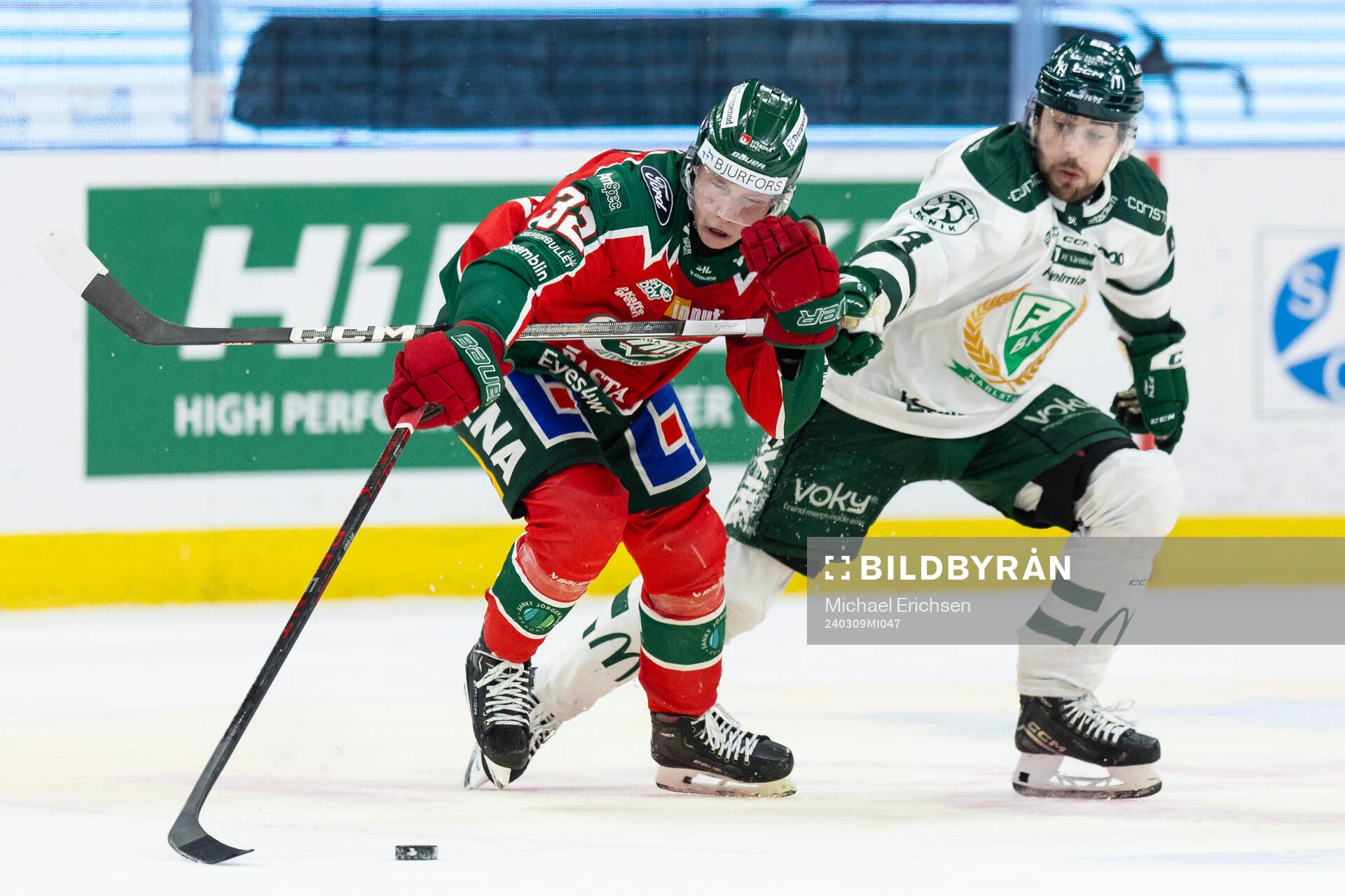 Frölundas Noah Hasa och Färjestads Jonathan Andersson