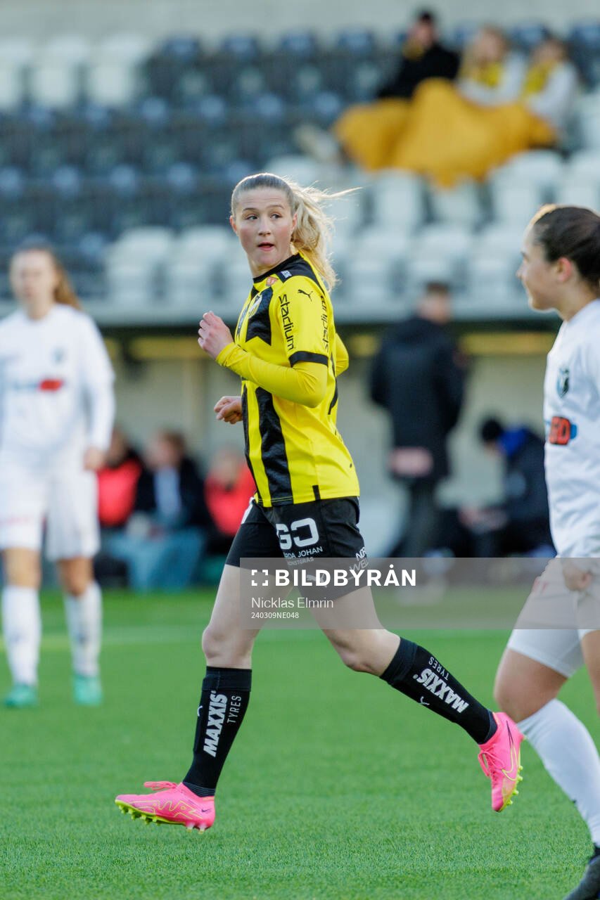 Häckens Alexandra Larsson