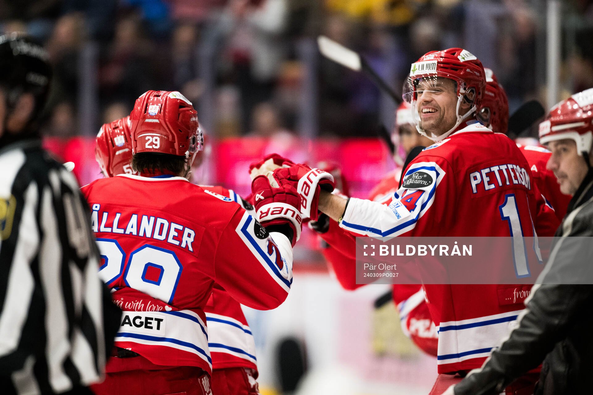 Timrås Emil Pettersson och Filip Hållander jublar