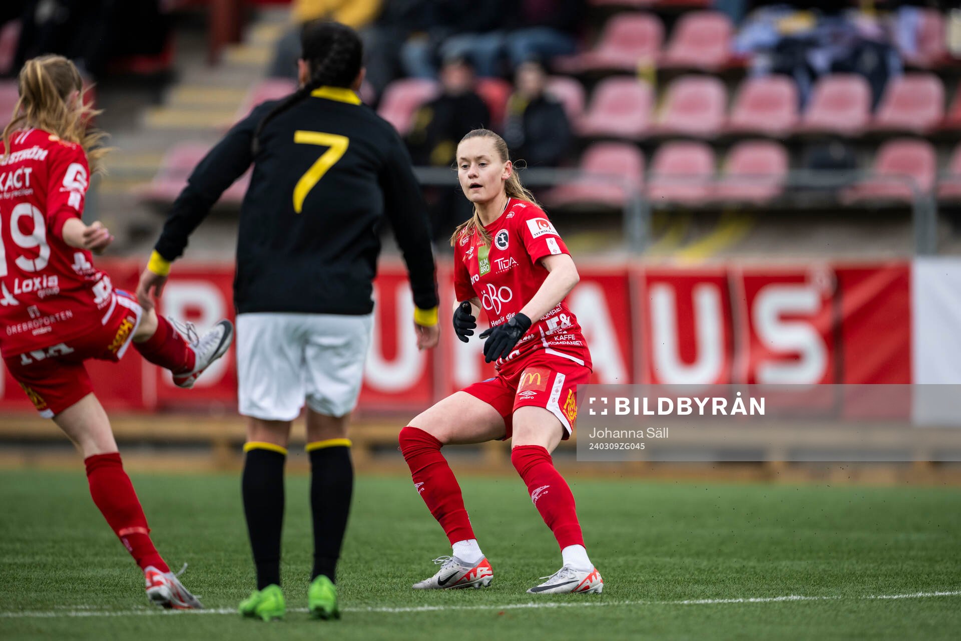 Örebros Nora Harnes Håheim under fotbollsmatchen i Svenska Cupen mellan AIK och Örebro den 9 mars 2024 i Stockholm. 