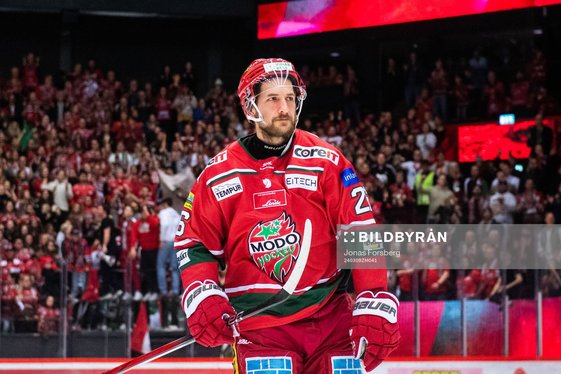 MoDos Emil Wahlberg hyllas