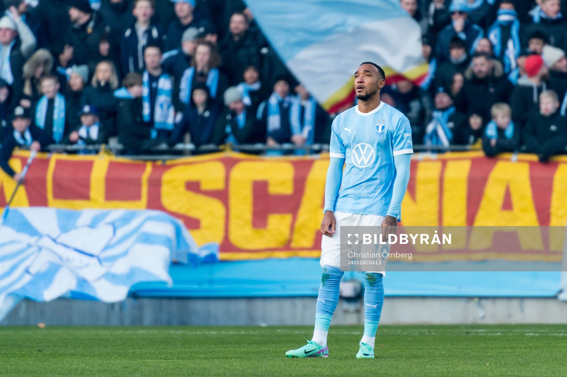 Malmö FFs Derek Cornelius deppar