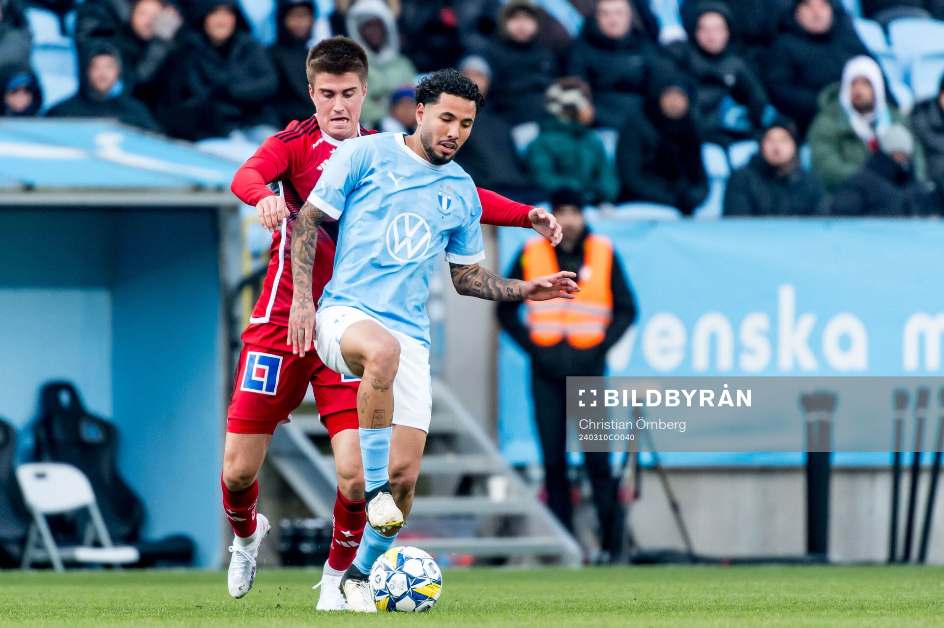IFK Norrköpings Carl Björk och Malmö FFs Sergio Pena