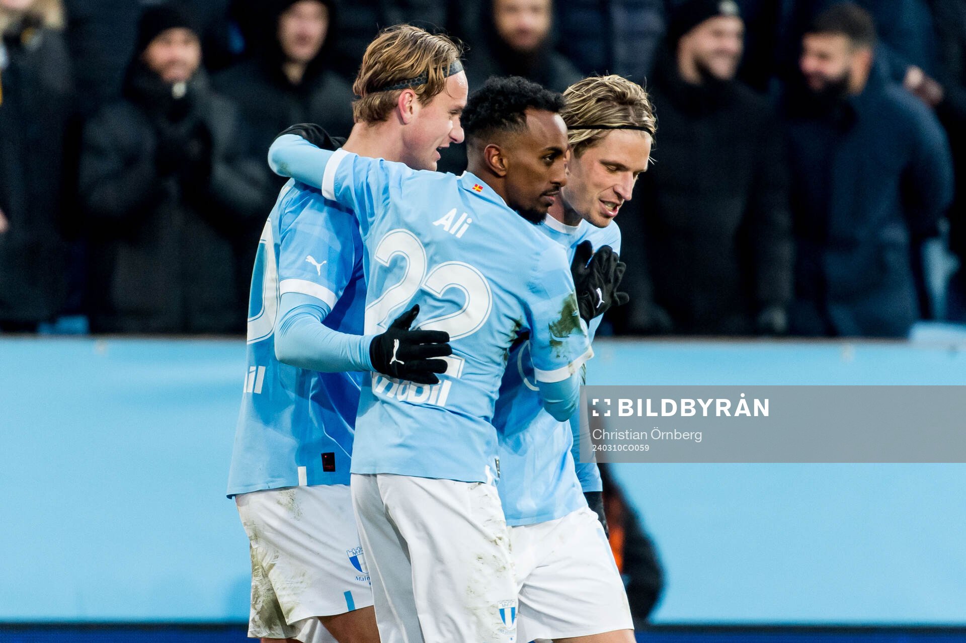 Malmö FFs Taha Abdi Ali jublar med lagkamrater